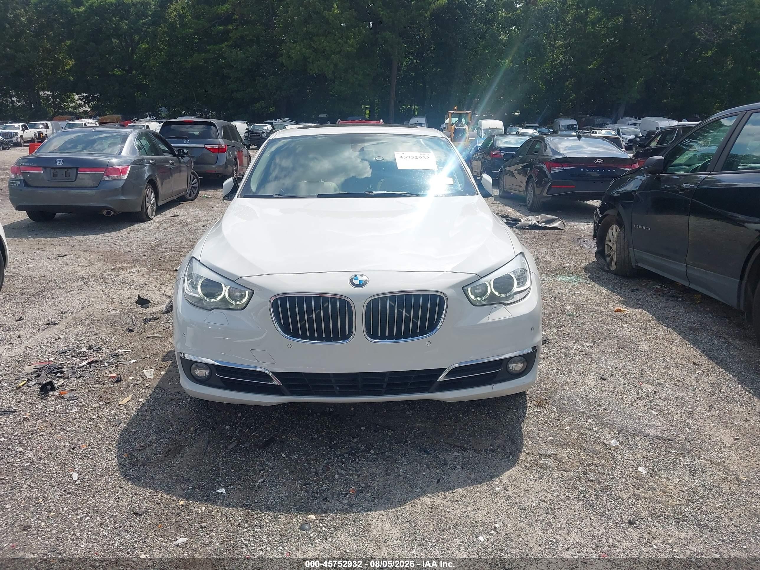 2015 Bmw 535i Gran Turismo   White vin: WBA5M2C5XFGH99251