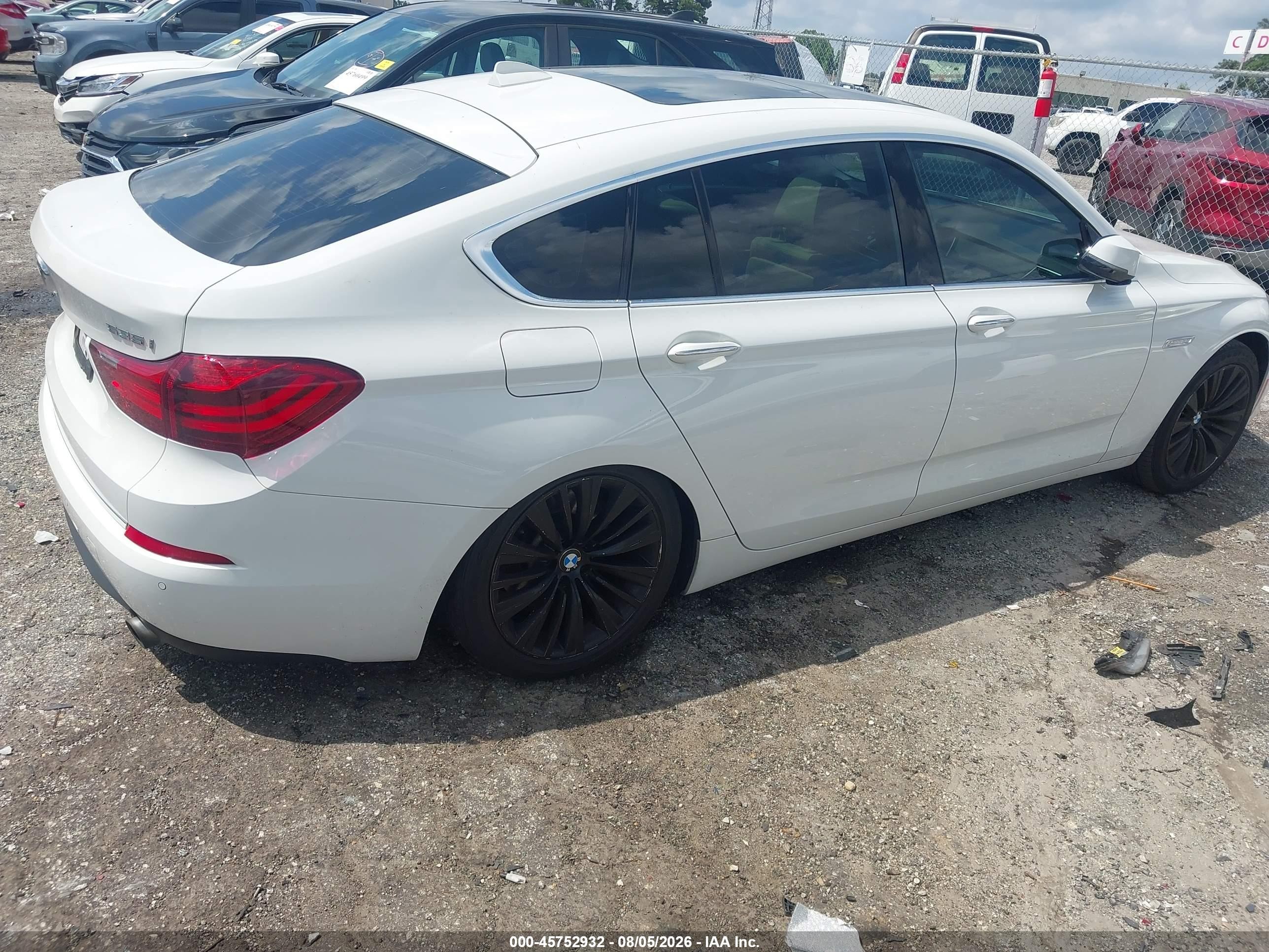 2015 Bmw 535i Gran Turismo   White vin: WBA5M2C5XFGH99251