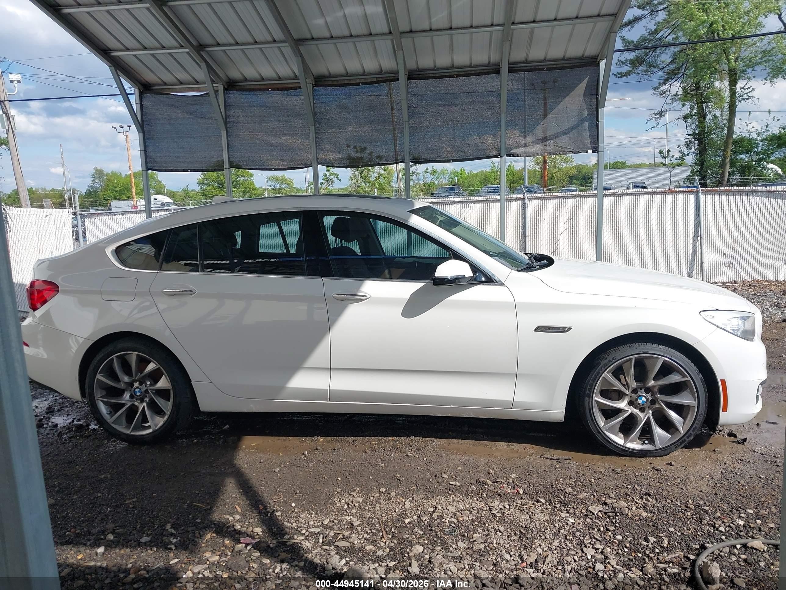 2014 Bmw 535i Gran Turismo Xdrive White vin: WBA5M4C58ED183752