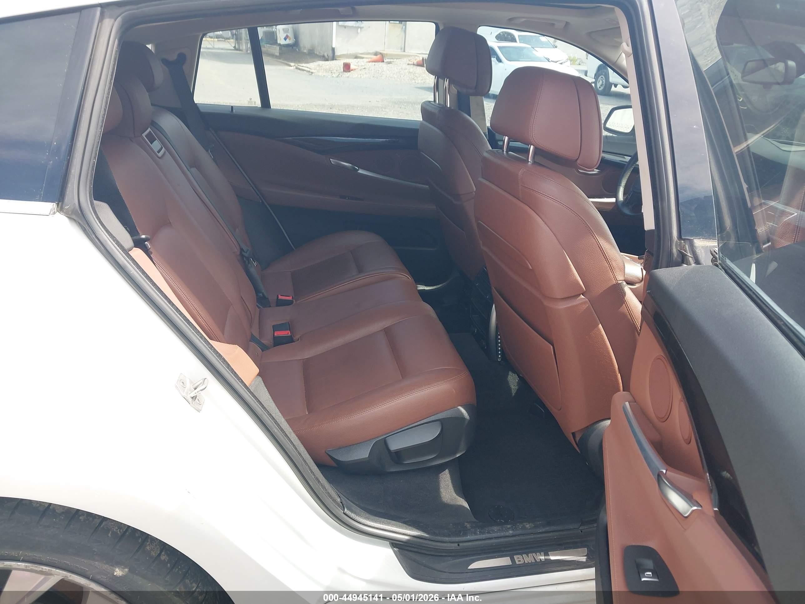 2014 Bmw 535i Gran Turismo Xdrive White vin: WBA5M4C58ED183752
