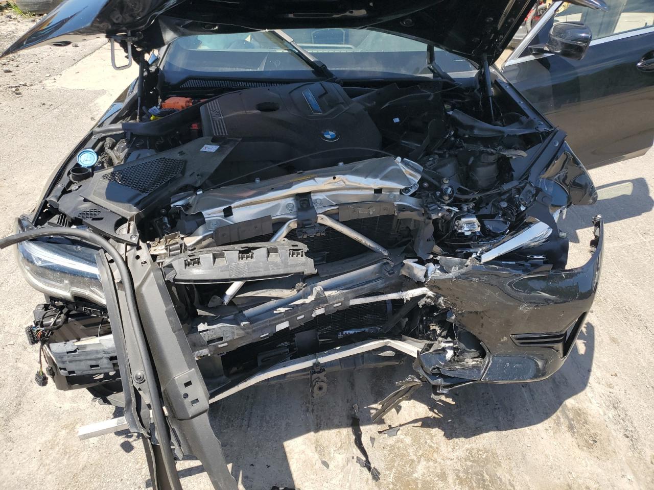 2021 Bmw 330xe    Black vin: WBA5P9C09MFJ80063