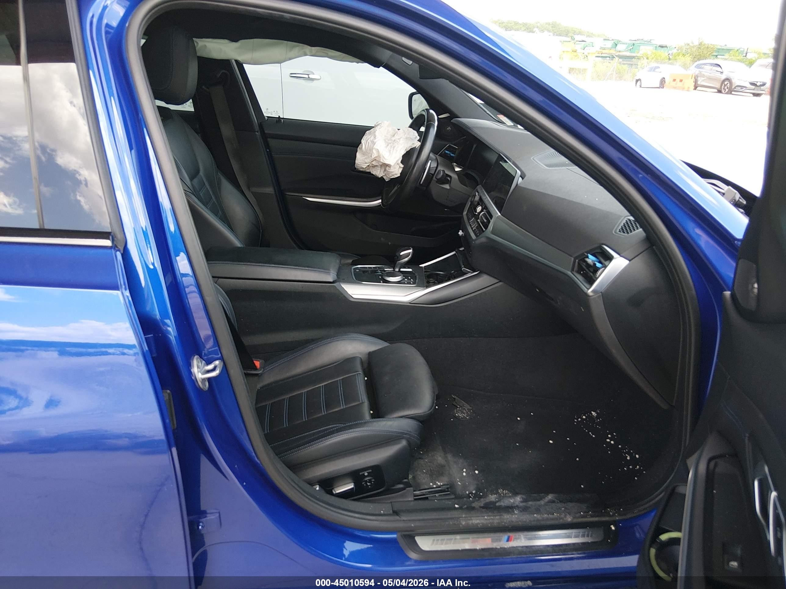 2019 Bmw 330i   Blue vin: WBA5R1C59KAE81615