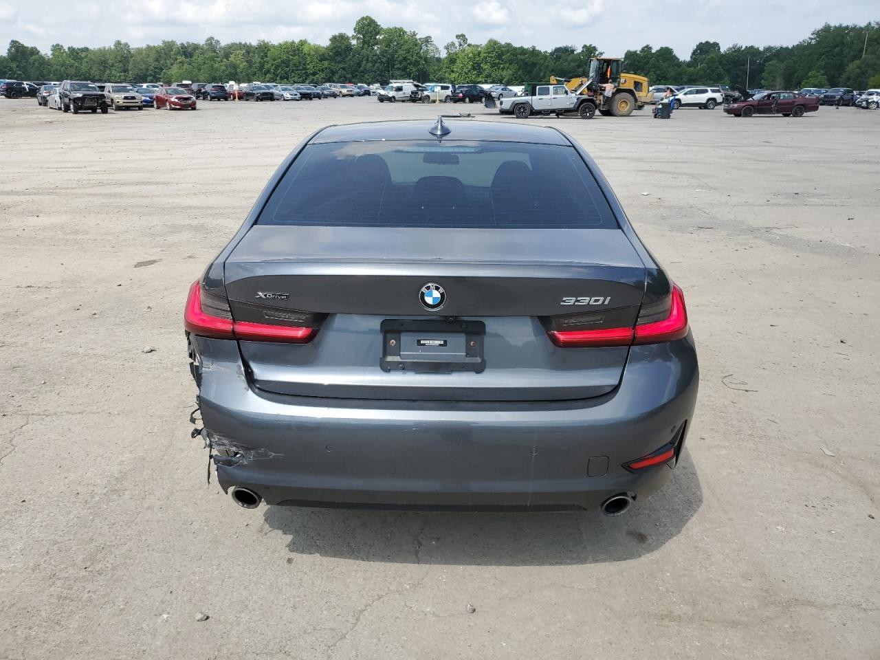 2021 Bmw 330xi    Gray vin: WBA5R7C07MFK50674