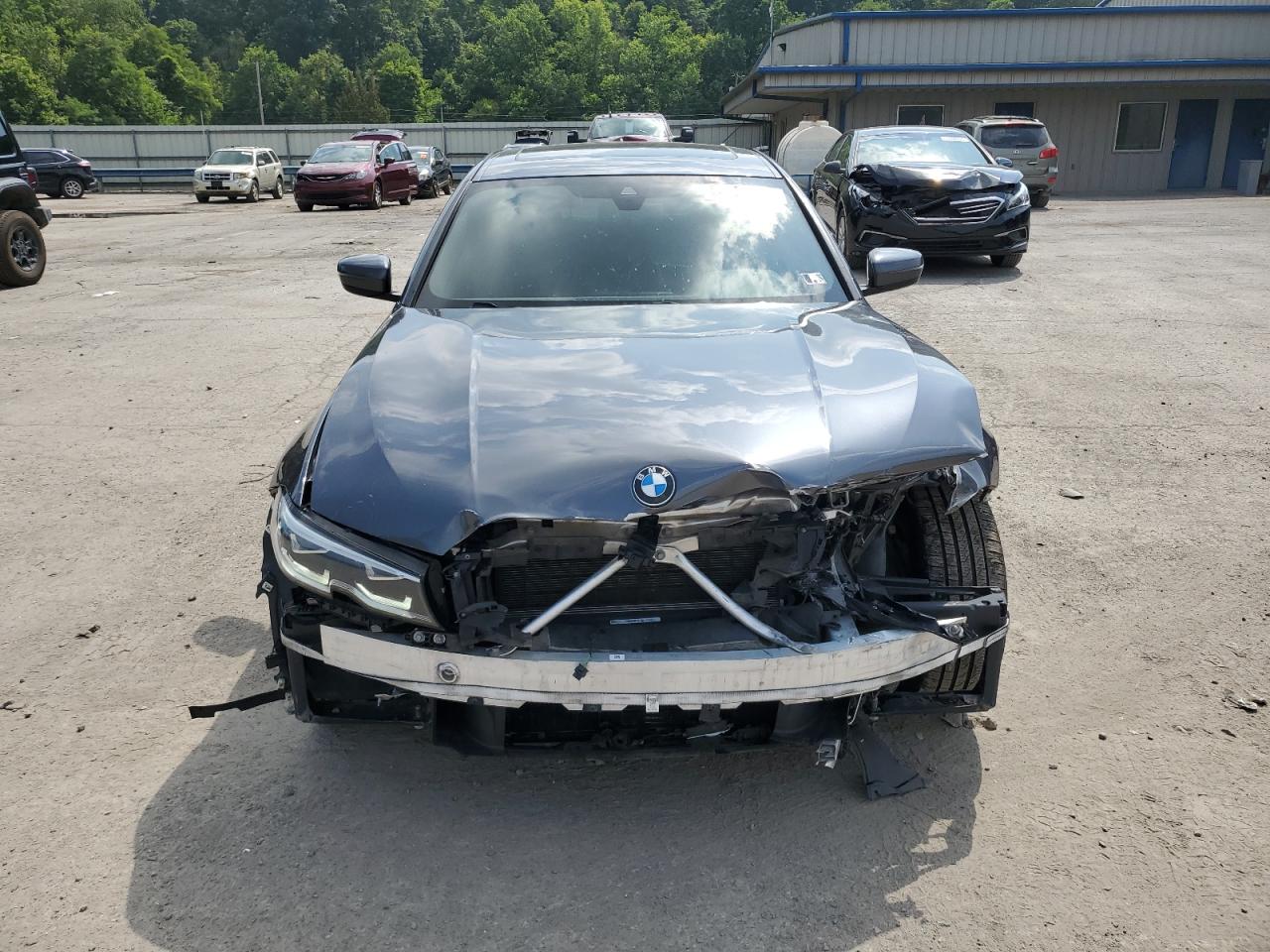 2021 Bmw 330xi    Gray vin: WBA5R7C07MFK50674