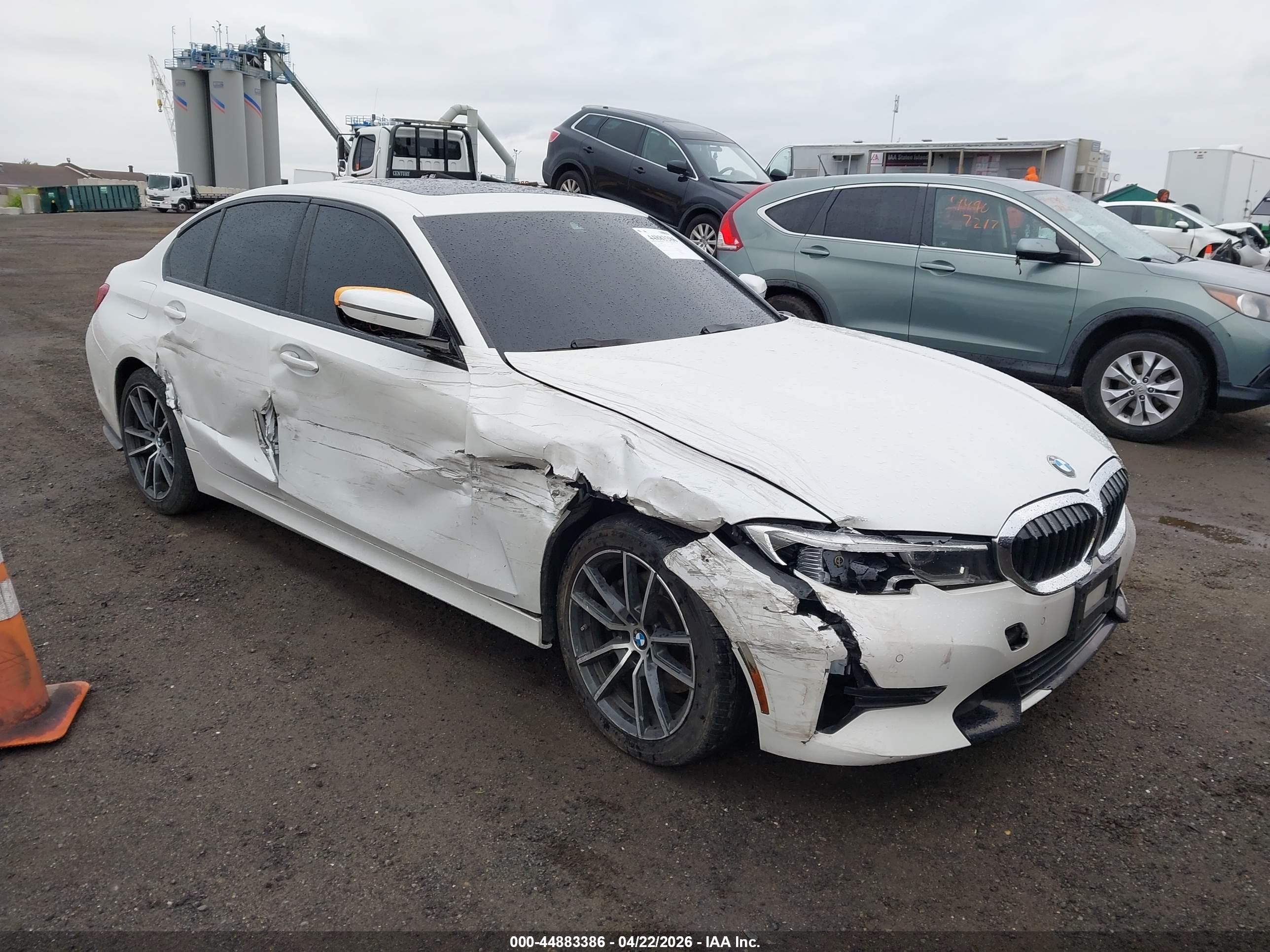 2019 Bmw 330i Xdrive White vin: WBA5R7C53KAJ78717