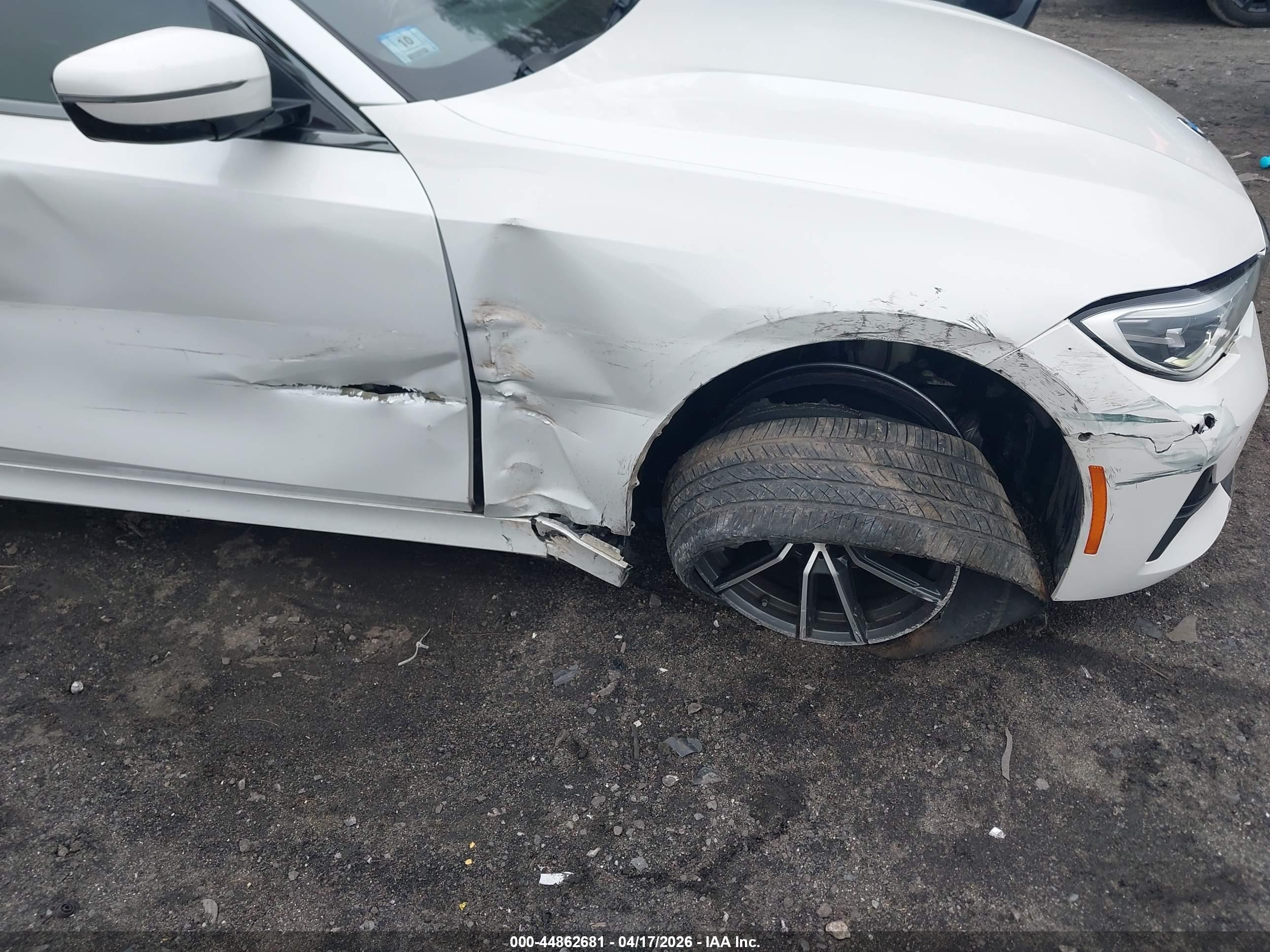 2019 Bmw 330i Xdrive White vin: WBA5R7C53KFH02440