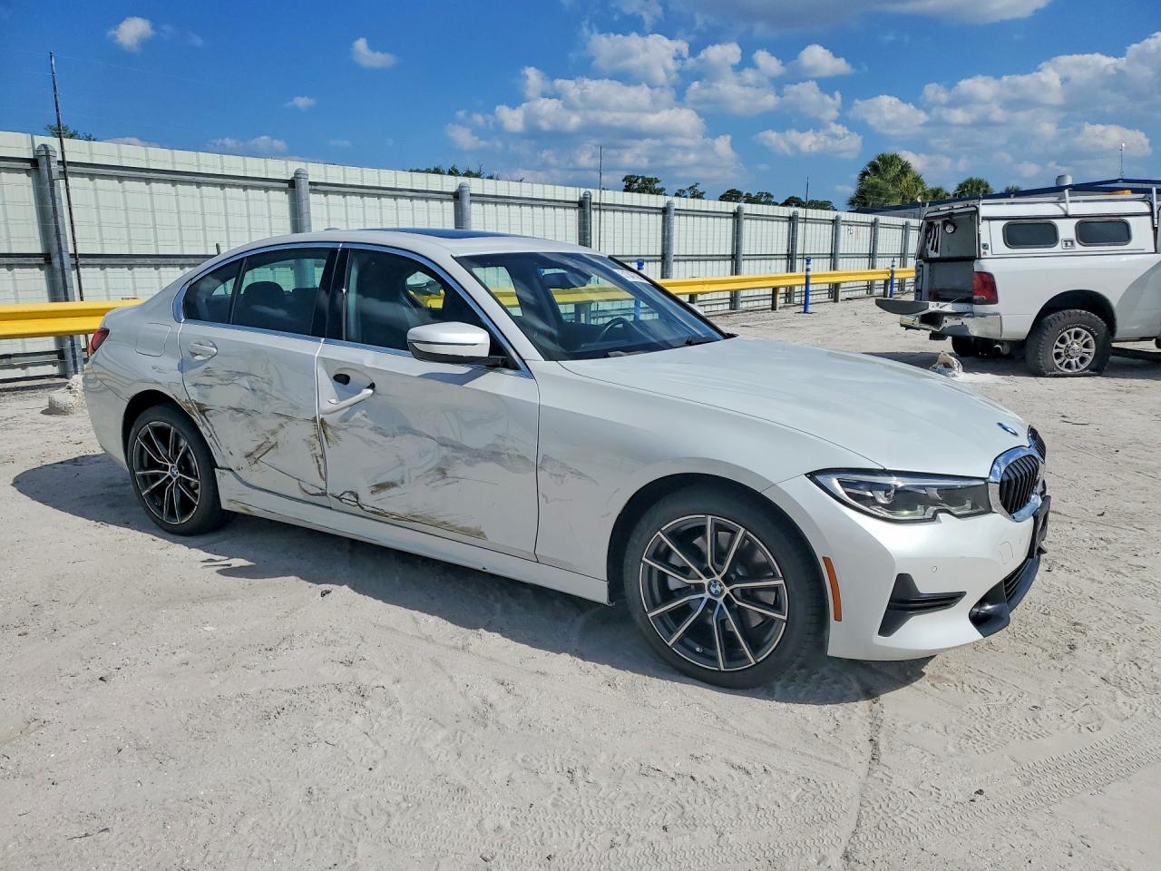 2019 Bmw 330xi White vin: WBA5R7C56KFH30622