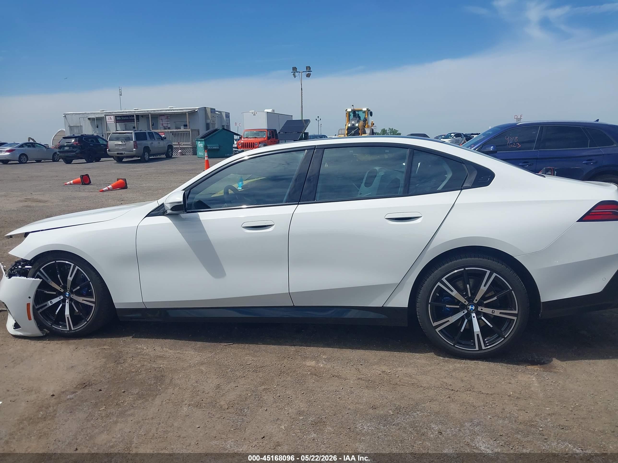 2026 Bmw 540i Xdrive White vin: WBA63FJ01TCV47667