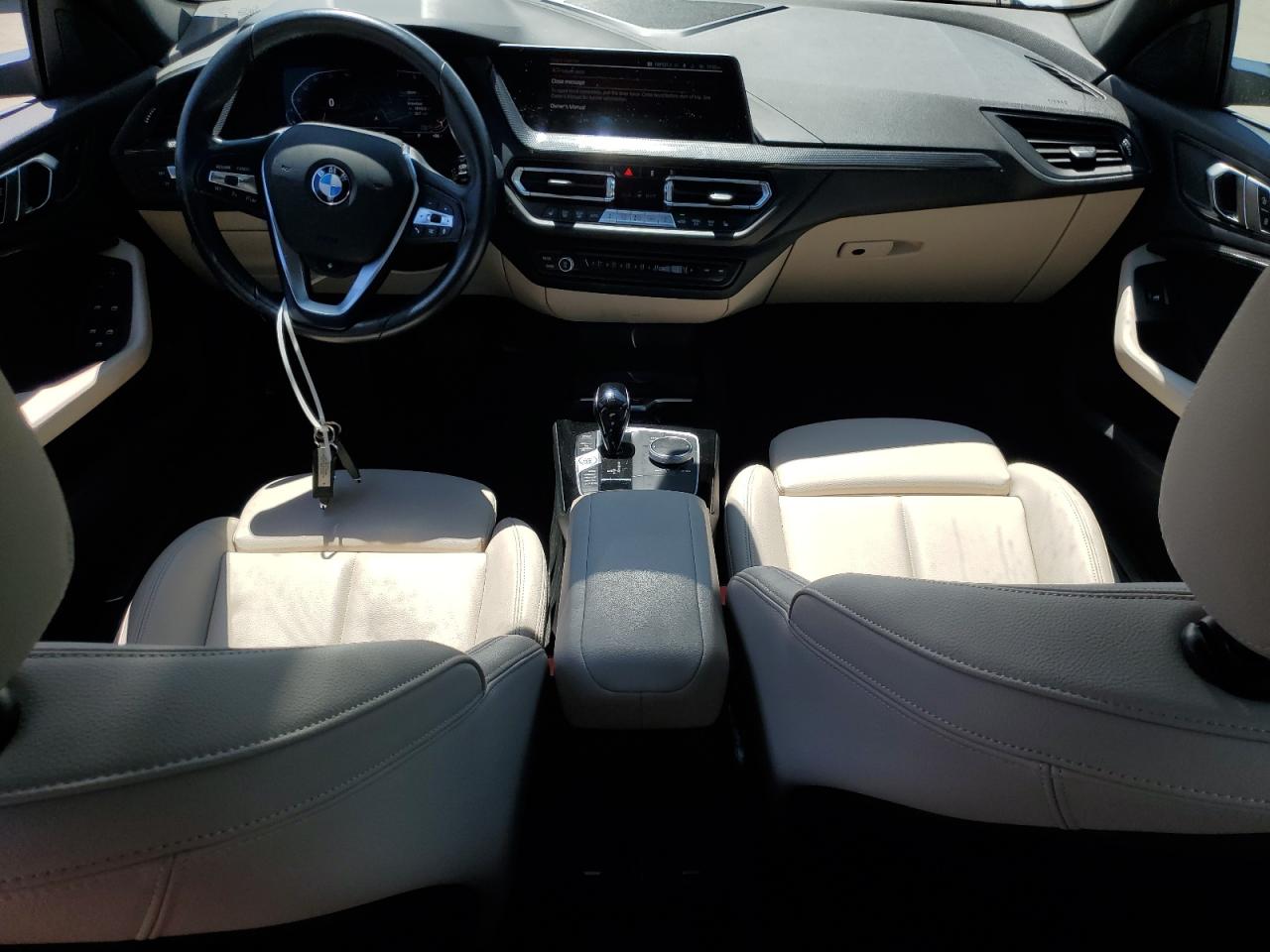 2022 Bmw 228xi    Белый vin: WBA73AK01N7K35835