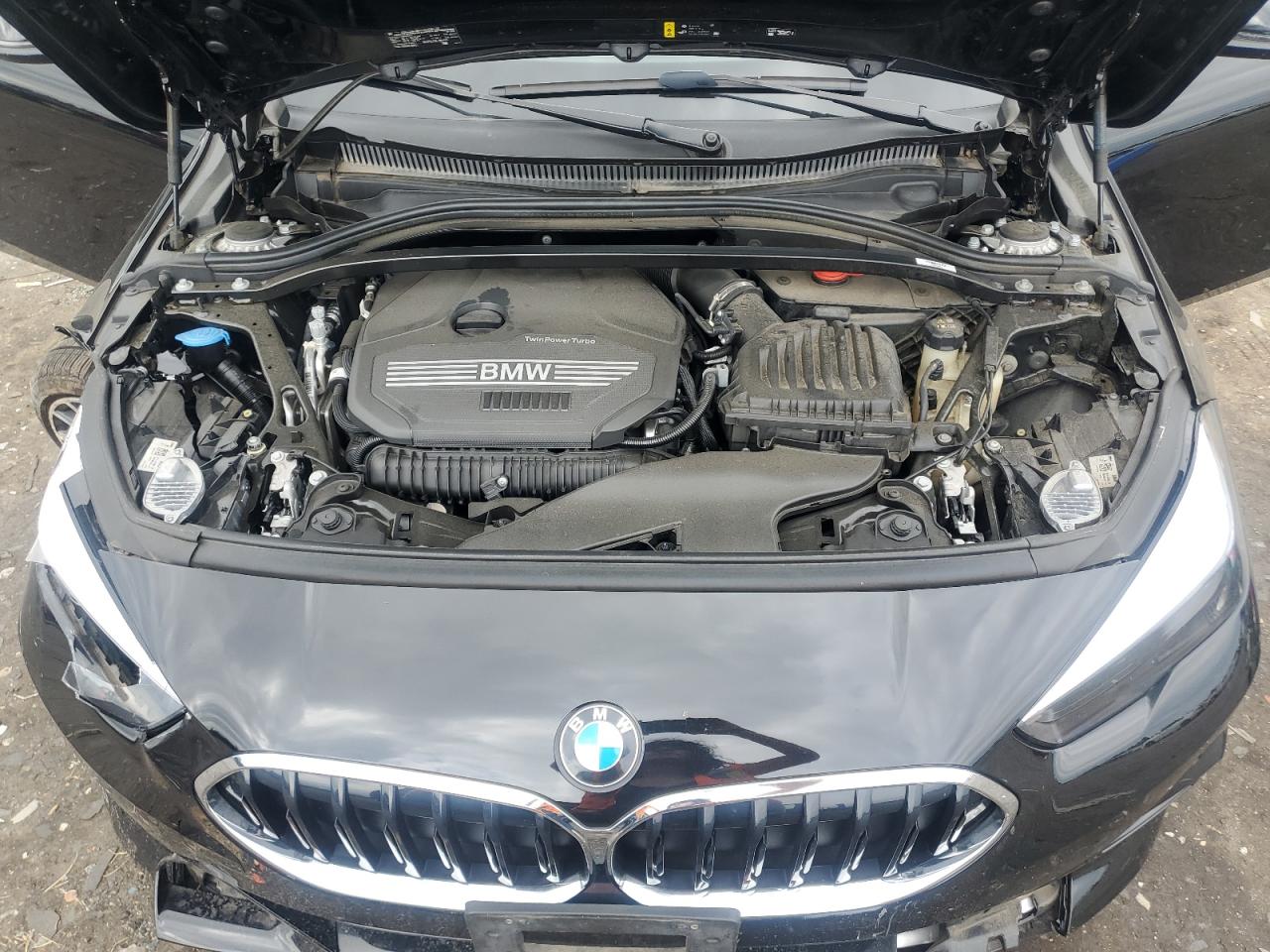 2022 Bmw 228xi    Black vin: WBA73AK01N7L00652