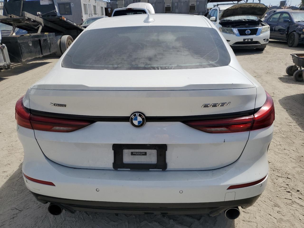 2020 Bmw 228xi    White vin: WBA73AK02L7F76922