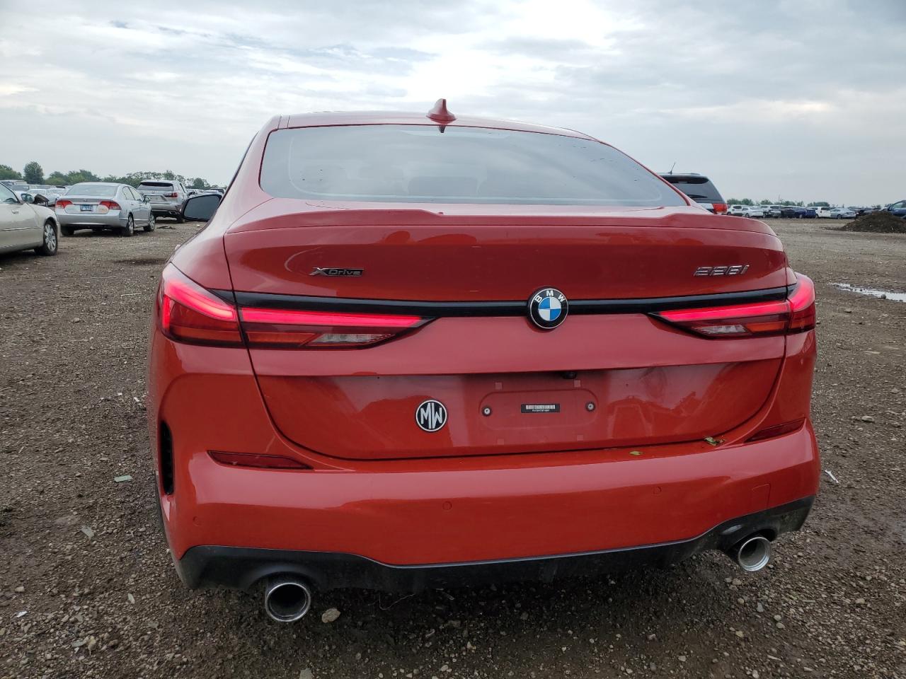 2022 Bmw 228xi    Красный vin: WBA73AK02N7K49291