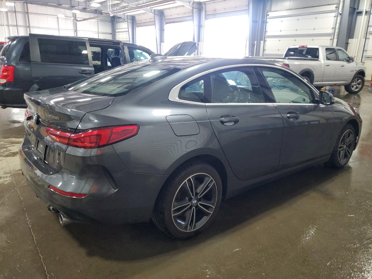 2021 Bmw 228xi    Gray vin: WBA73AK0XM7H65366