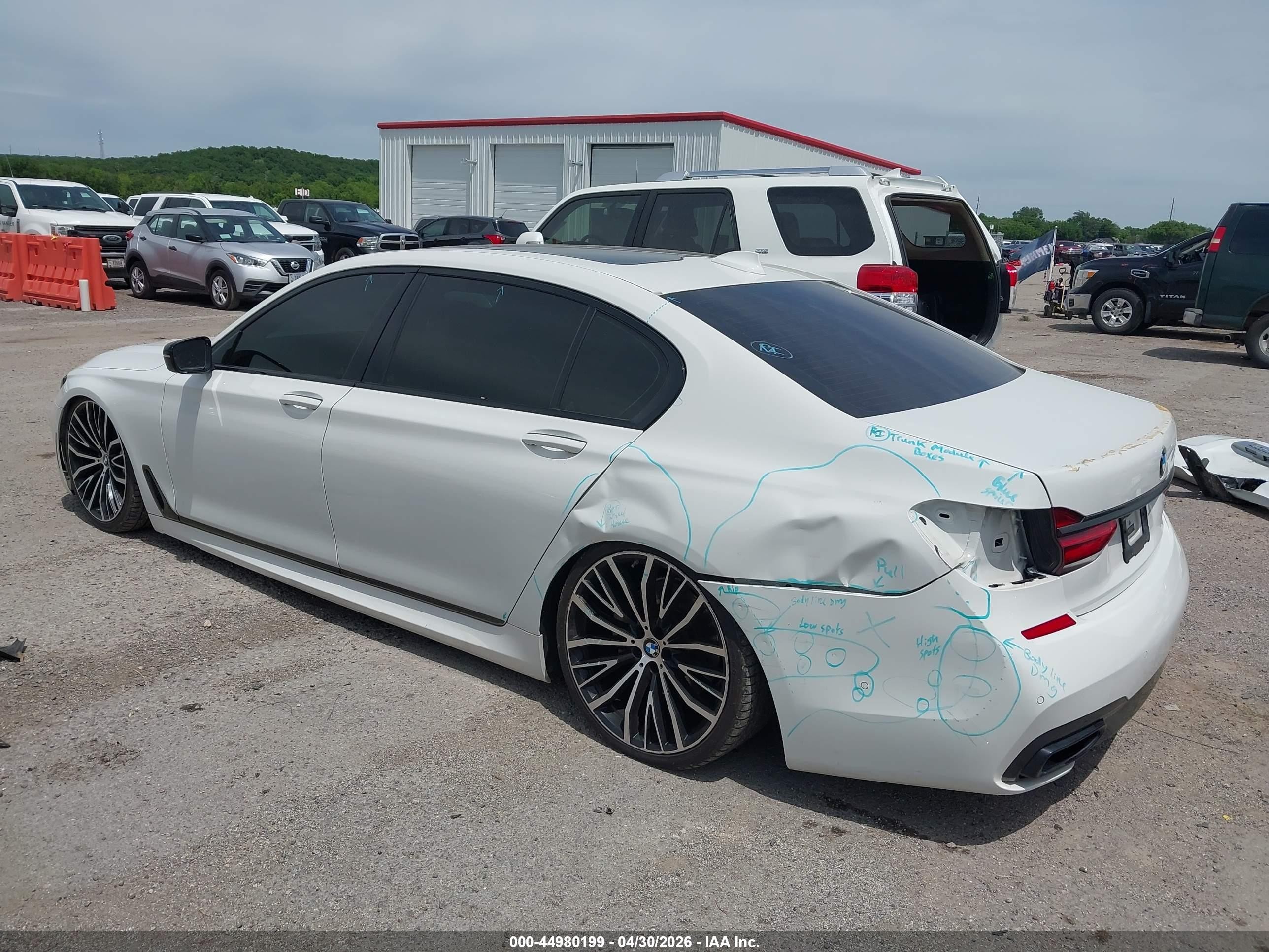 2018 Bmw 740i   White vin: WBA7E2C51JB214999