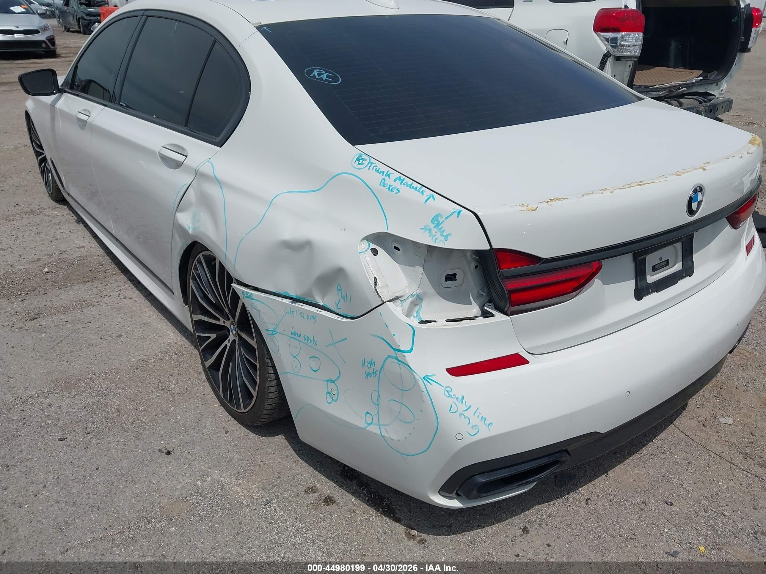 2018 Bmw 740i   White vin: WBA7E2C51JB214999