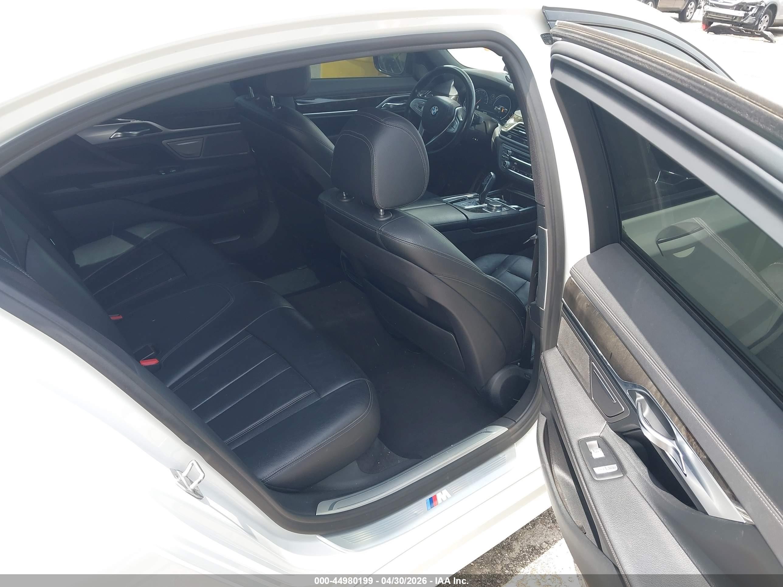 2018 Bmw 740i   White vin: WBA7E2C51JB214999