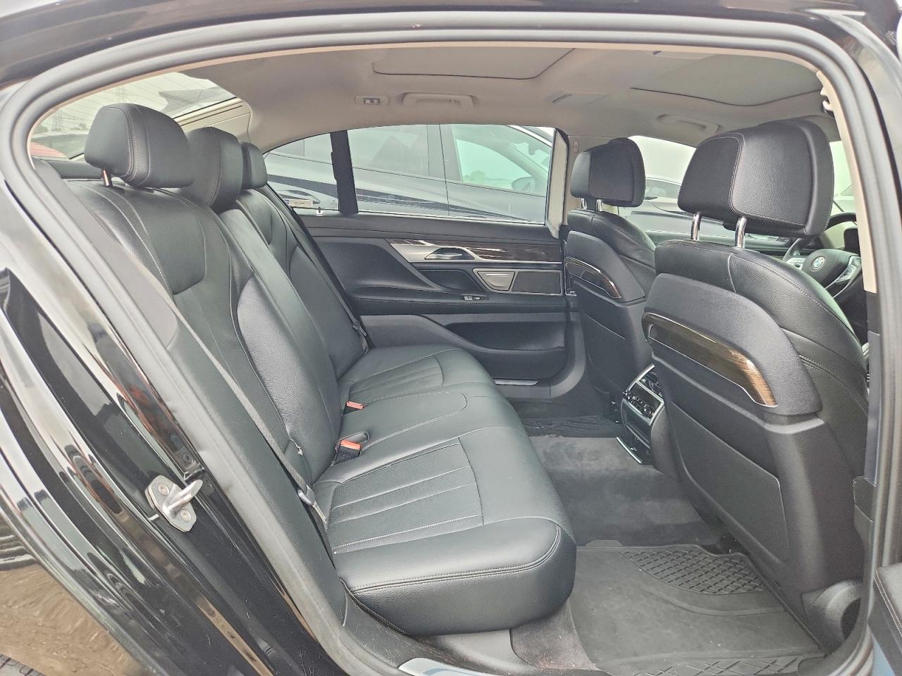 2019 Bmw 740 Xi Black vin: WBA7E4C58KGV70107