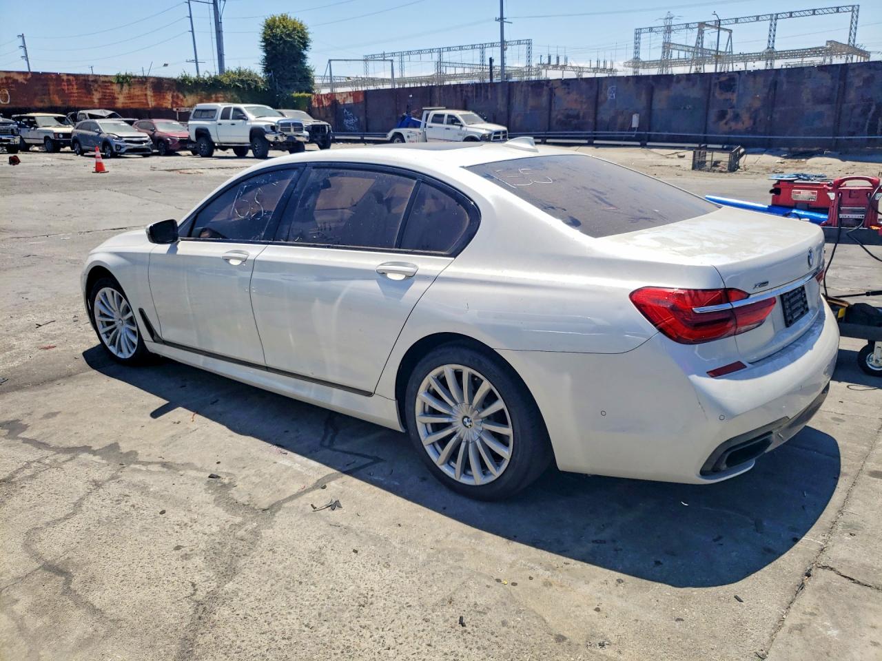 2017 Bmw 750 Xi White vin: WBA7F2C53HG421761