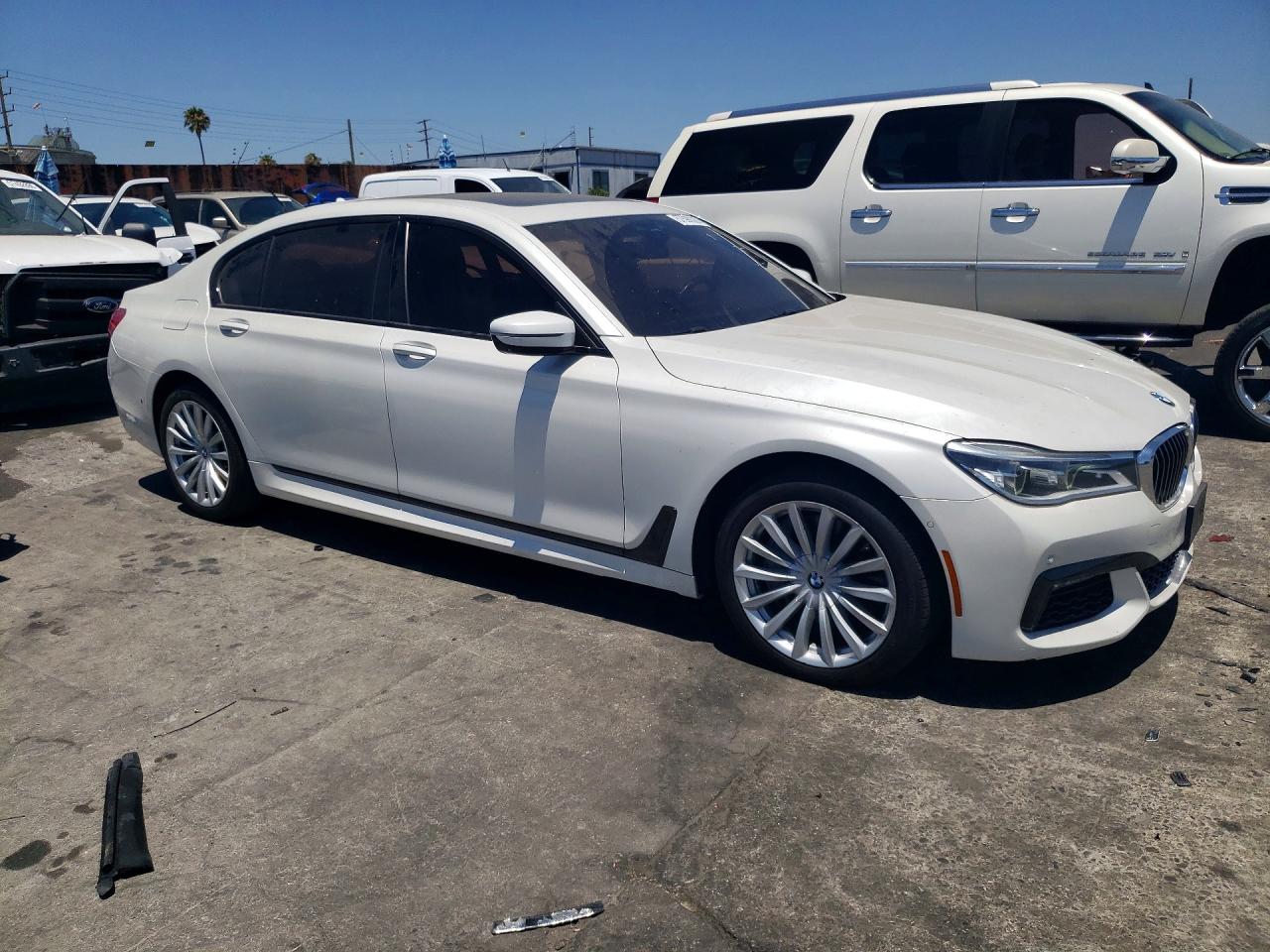 2017 Bmw 750 Xi White vin: WBA7F2C53HG421761