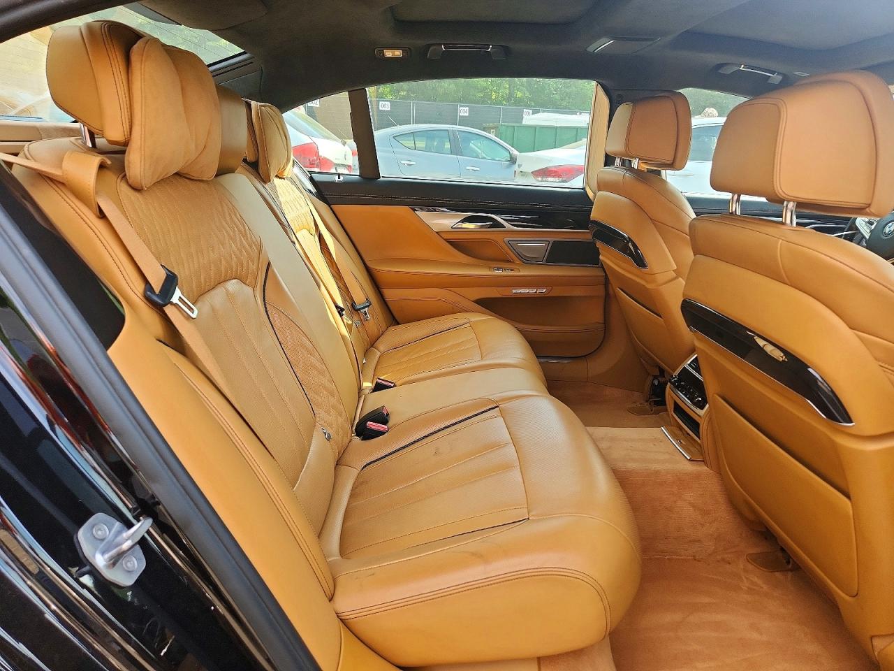 2017 Bmw 750 Xi White vin: WBA7F2C54HG422224