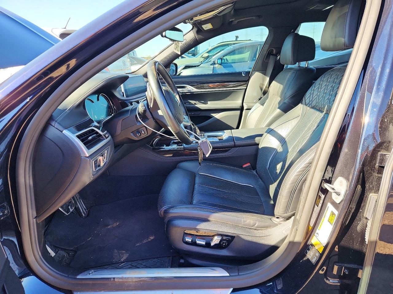 2019 Bmw 750 Xi Blue vin: WBA7F2C54KB240379