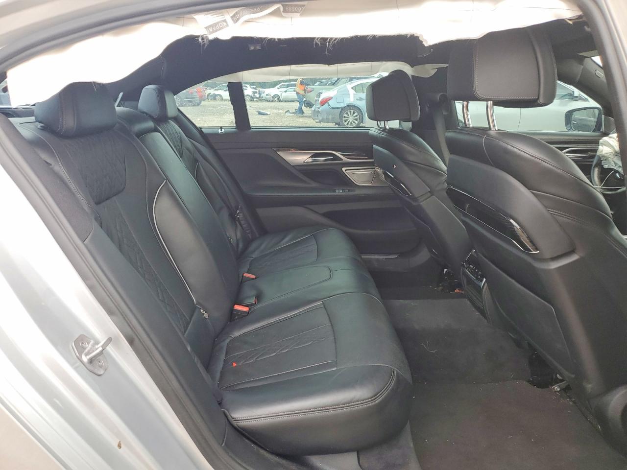 2017 Bmw 750 Xi Silver vin: WBA7F2C57HG421875