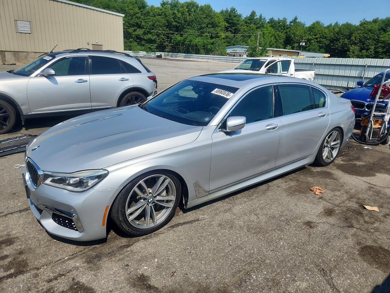 2017 Bmw 750 Xi Серебряный vin: WBA7F2C57HG422394