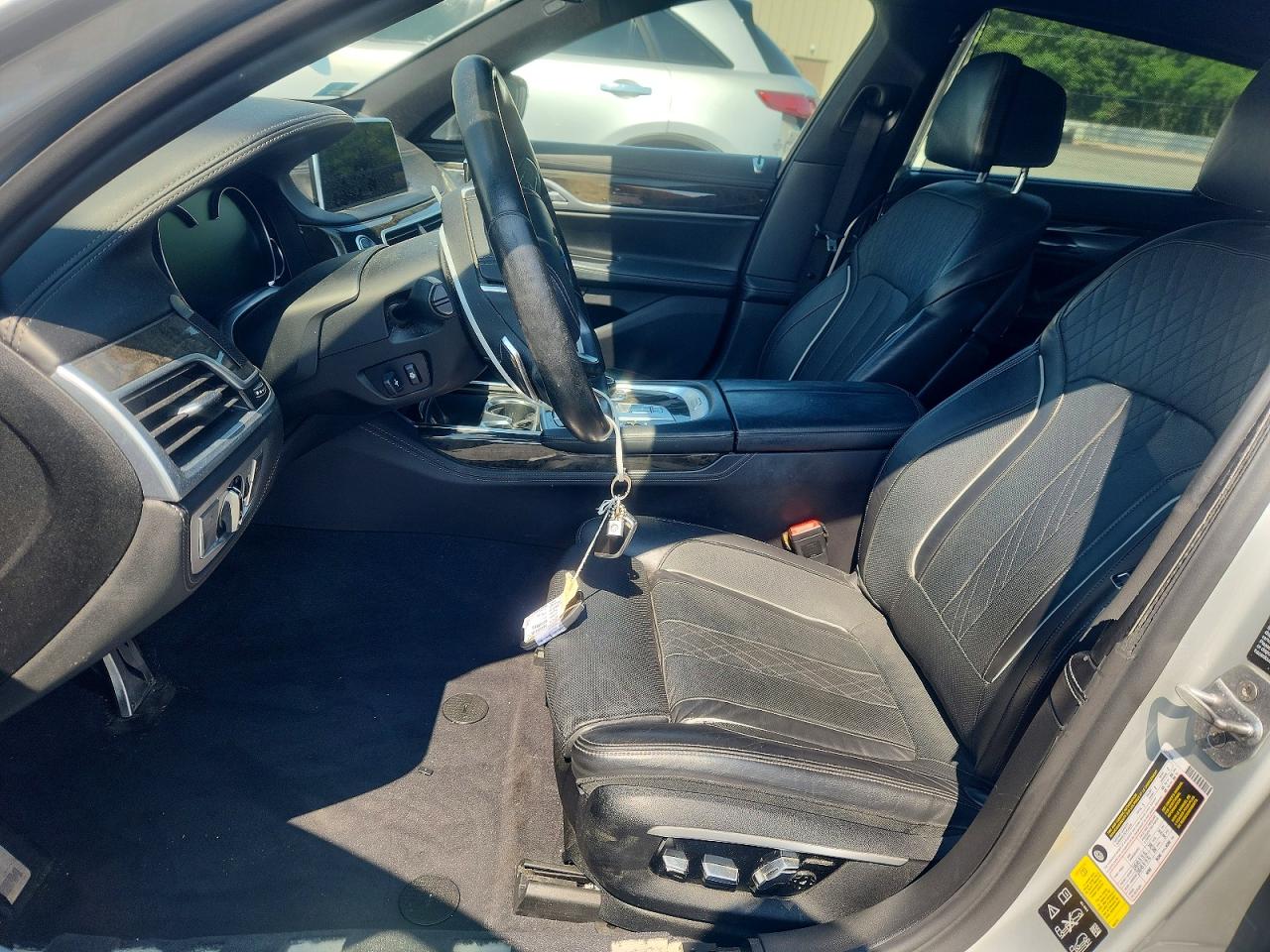 2017 Bmw 750 Xi Серебряный vin: WBA7F2C57HG422394