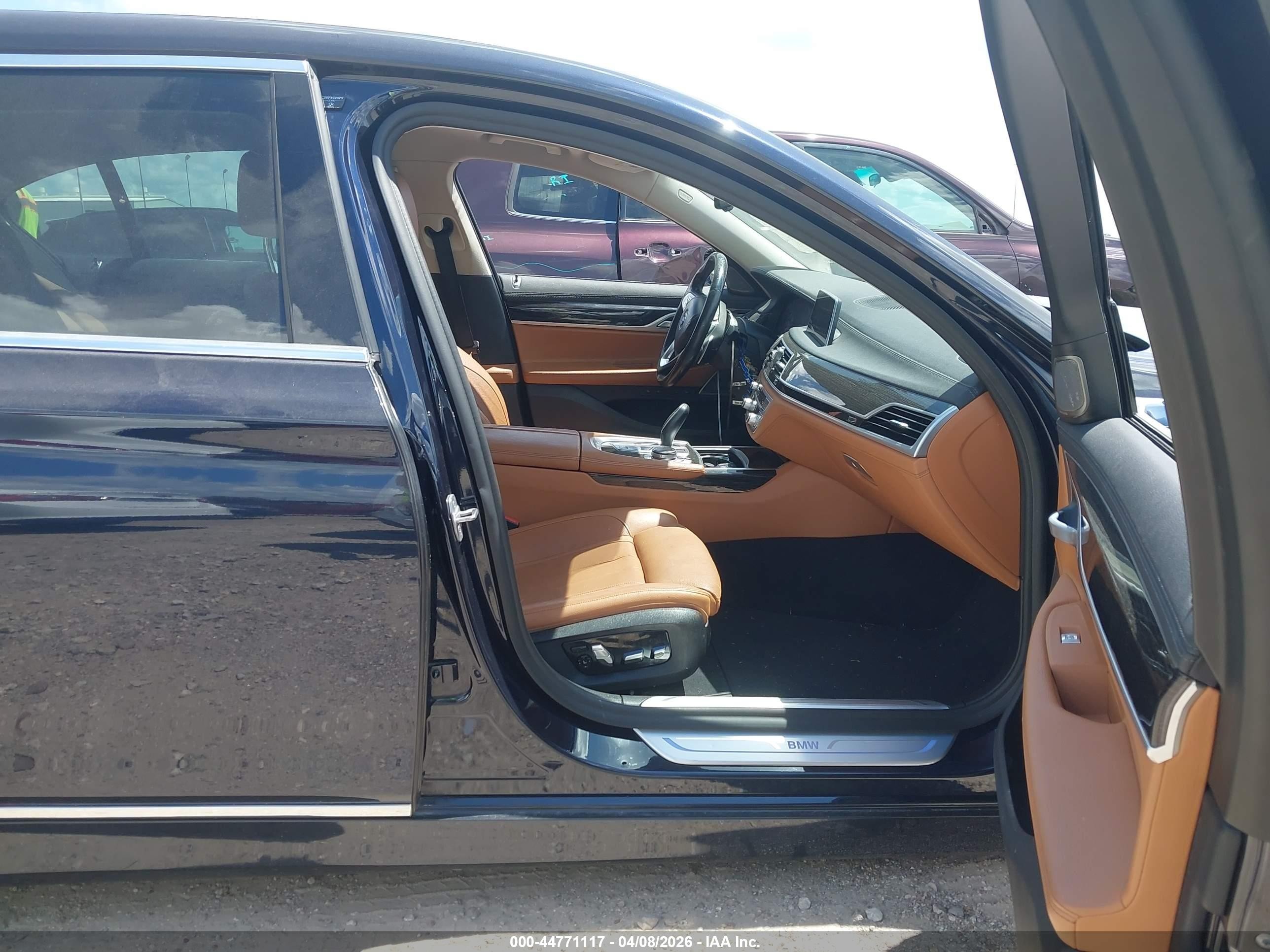 2020 Bmw 740i Xdrive Blue vin: WBA7T4C03LCD70905