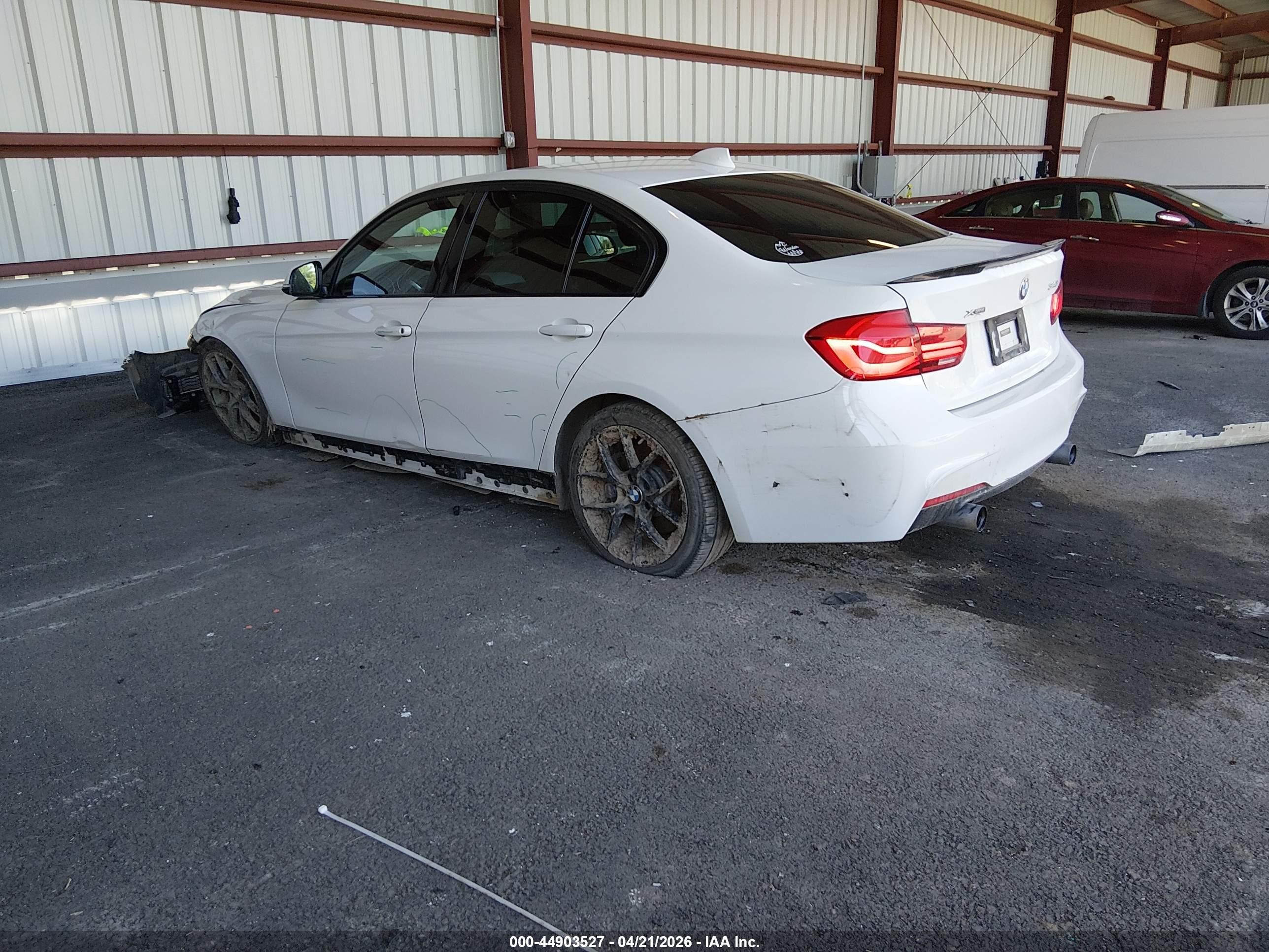 2018 Bmw 340i Xdrive White vin: WBA8B7C52JA573181