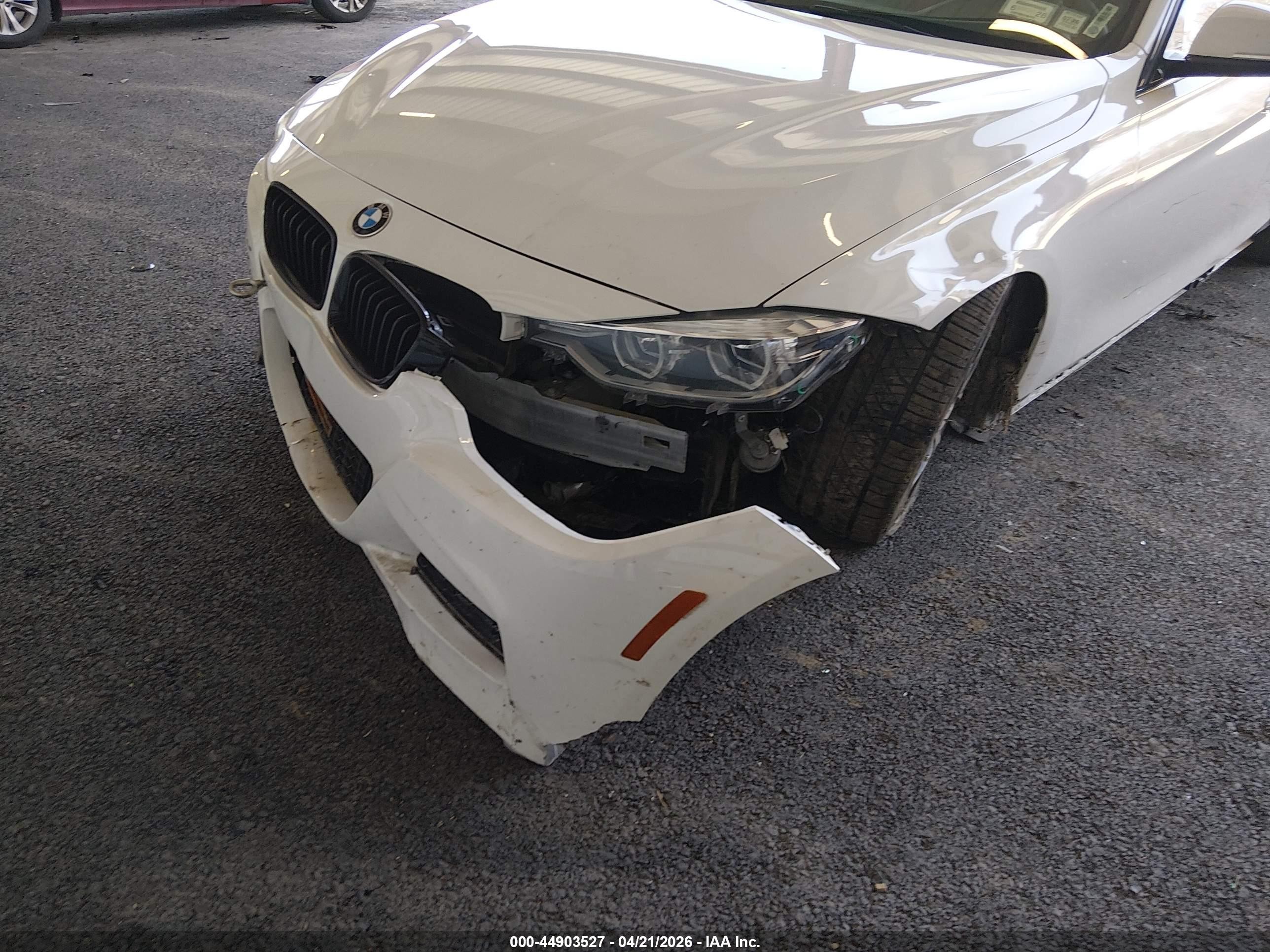 2018 Bmw 340i Xdrive White vin: WBA8B7C52JA573181
