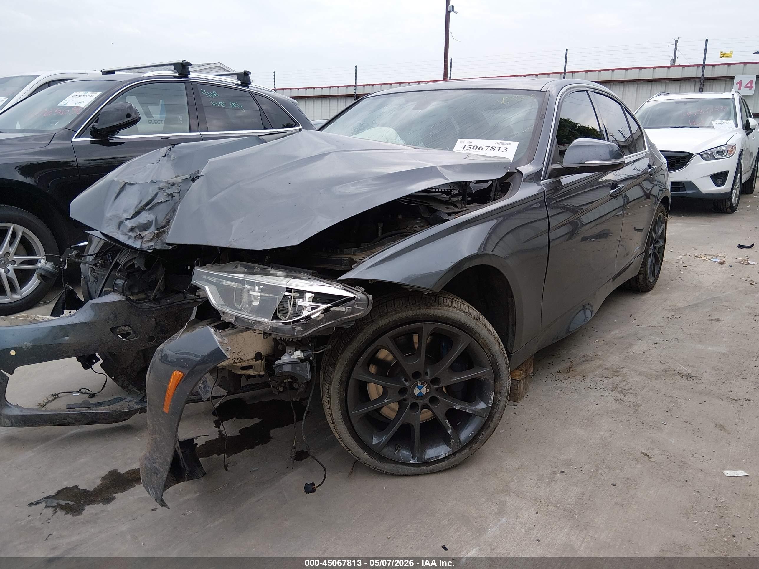 2018 Bmw 330i   Gray vin: WBA8B9C57JK886426