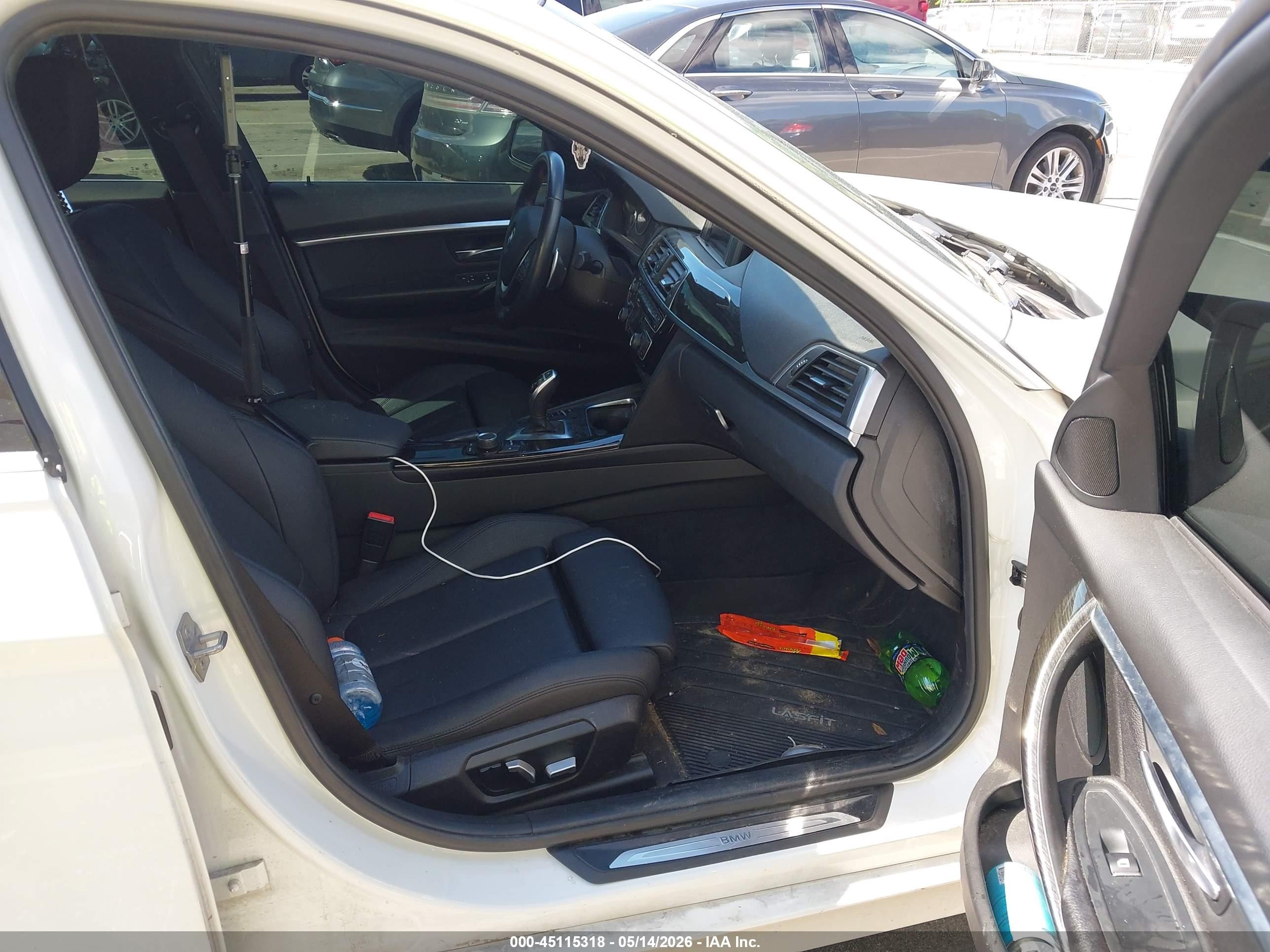 2017 Bmw 330i White vin: WBA8B9G30HNU57047