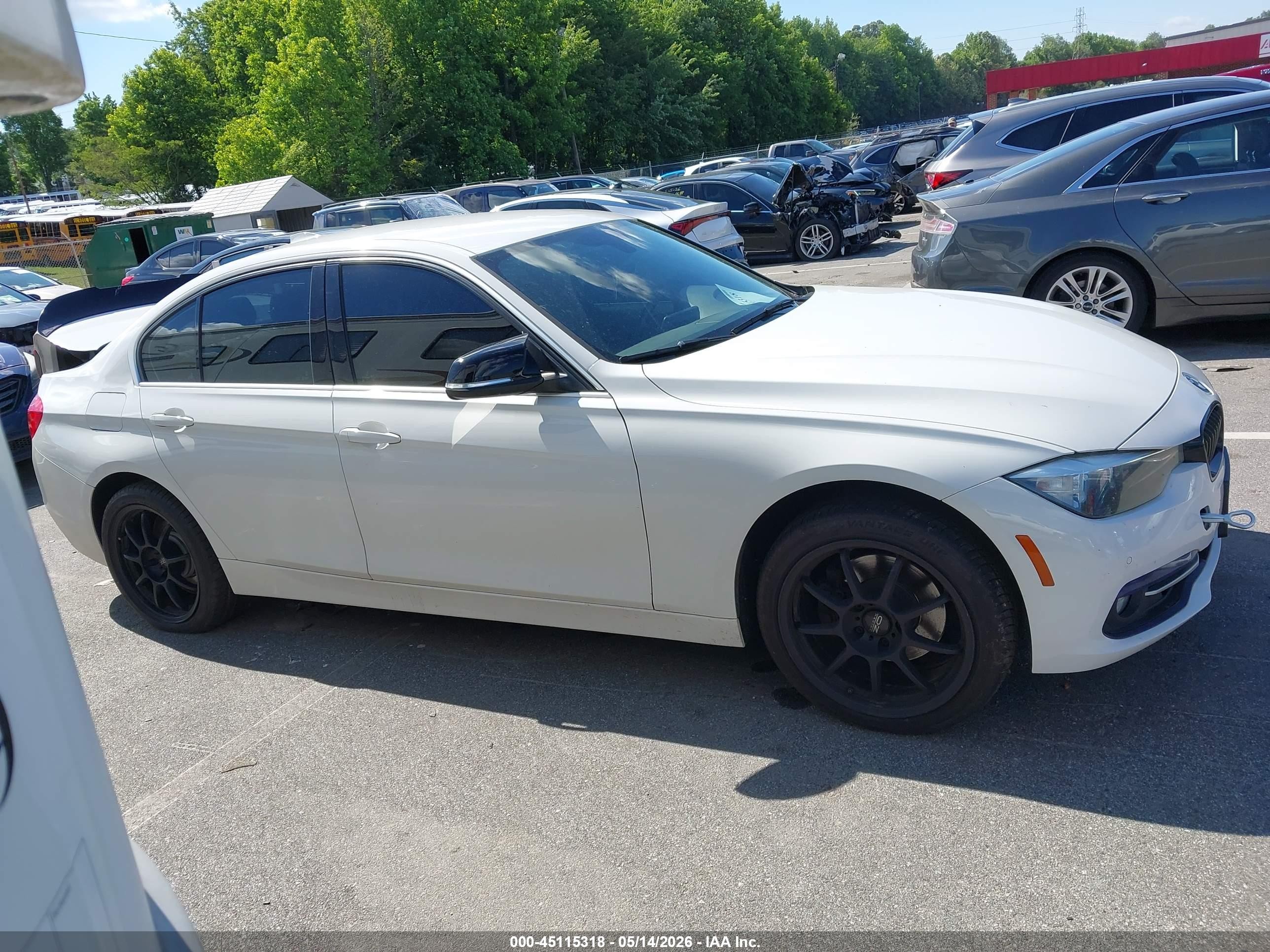 2017 Bmw 330i White vin: WBA8B9G30HNU57047