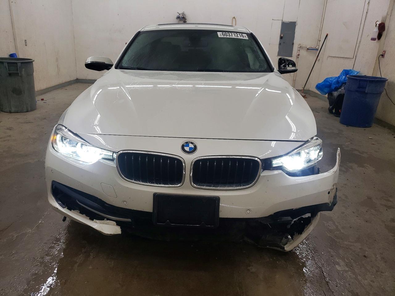 2017 Bmw 330 Xi White vin: WBA8D9G37HNU63664