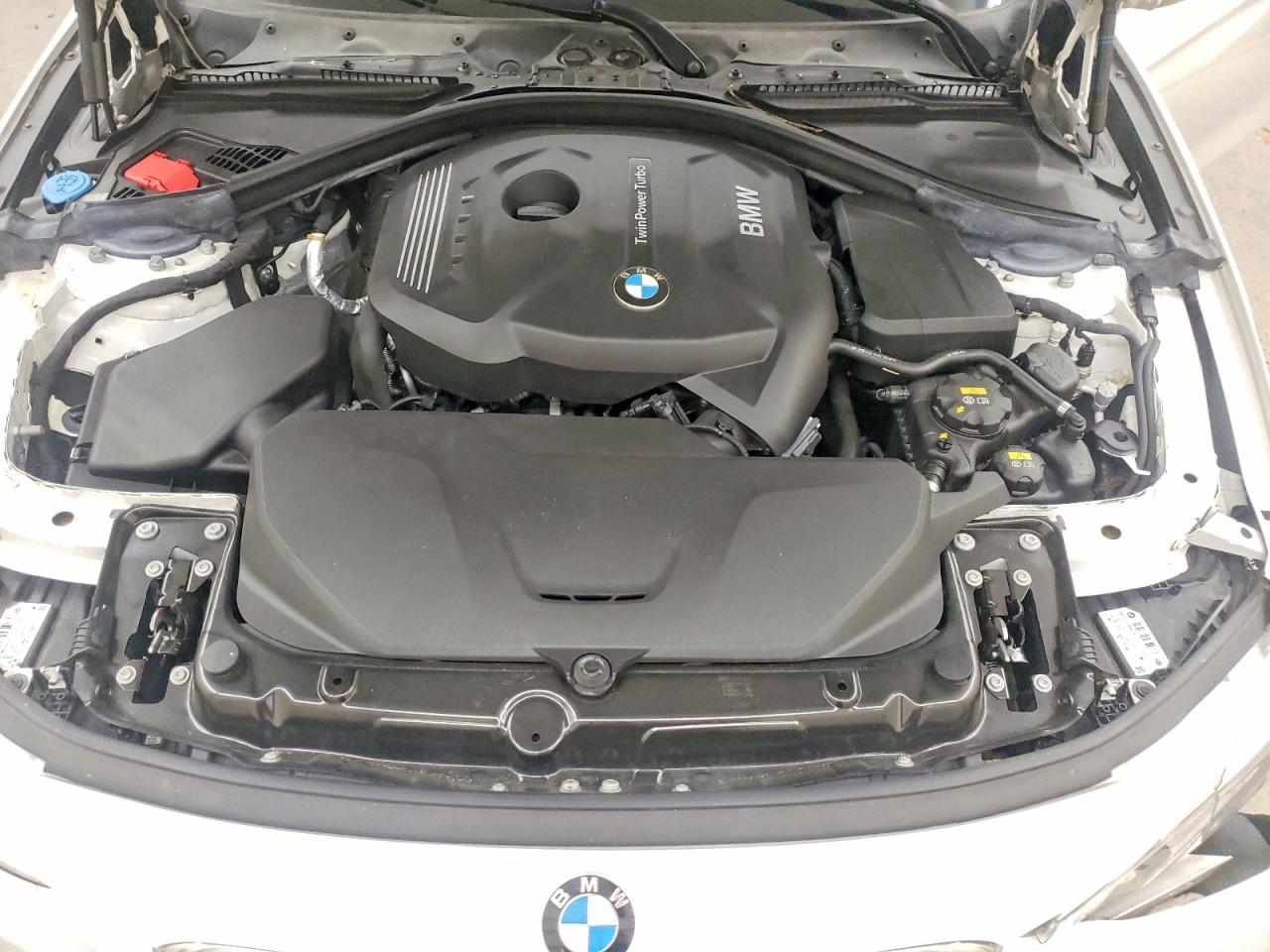 2017 Bmw 330 Xi White vin: WBA8D9G37HNU63664