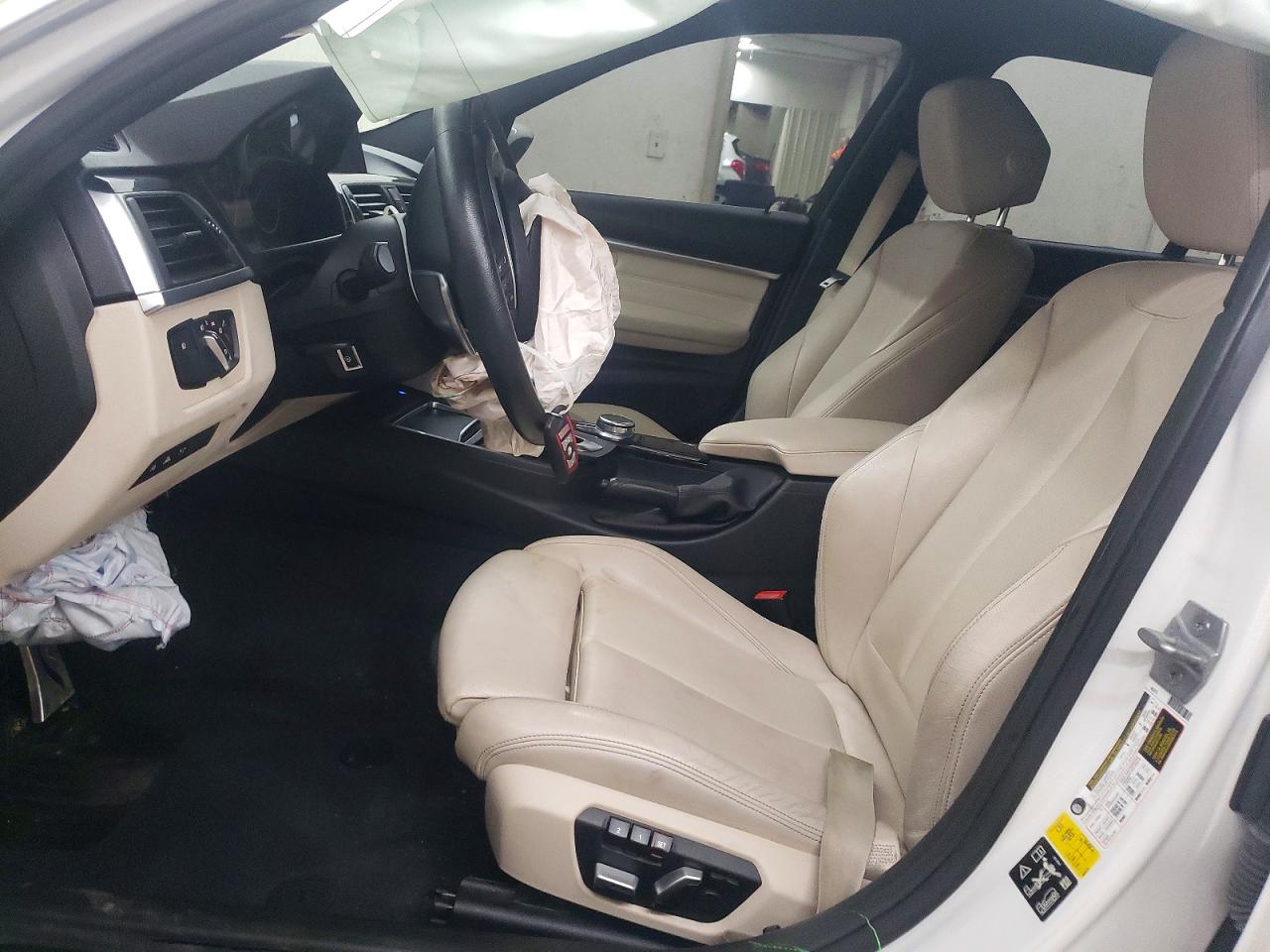 2017 Bmw 330 Xi White vin: WBA8D9G37HNU63664
