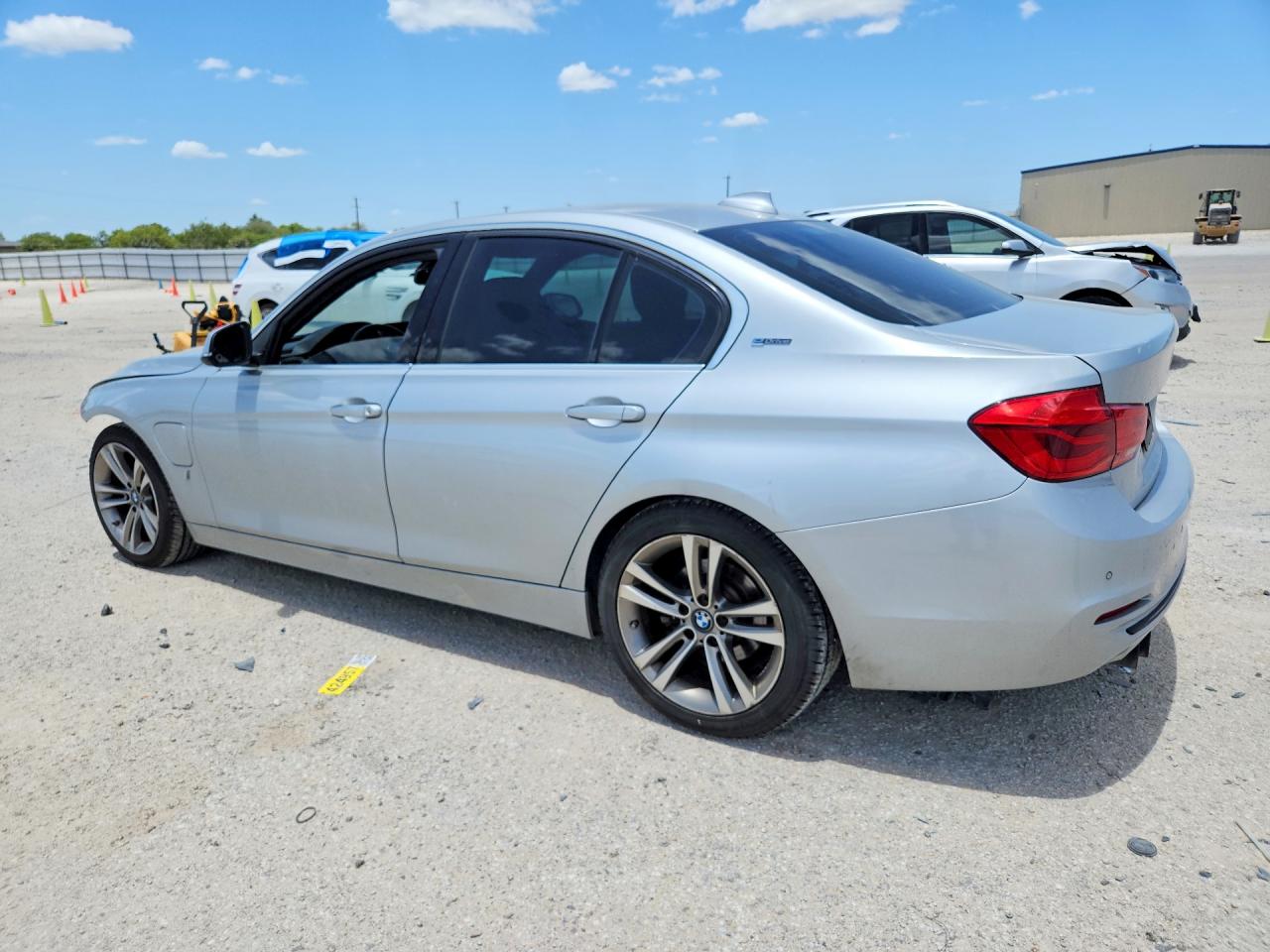 2017 Bmw 330e Silver vin: WBA8E1C39HA158937