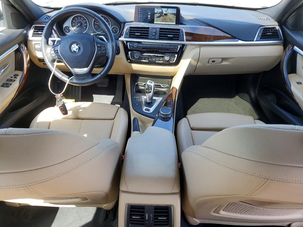 2018 Bmw 330e Белый vin: WBA8E1C52JA180317