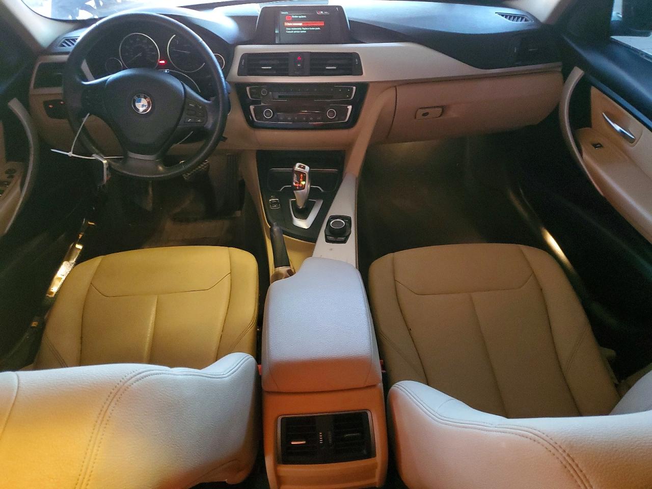 2018 Bmw 320 I Черный vin: WBA8E1G52JNU91572