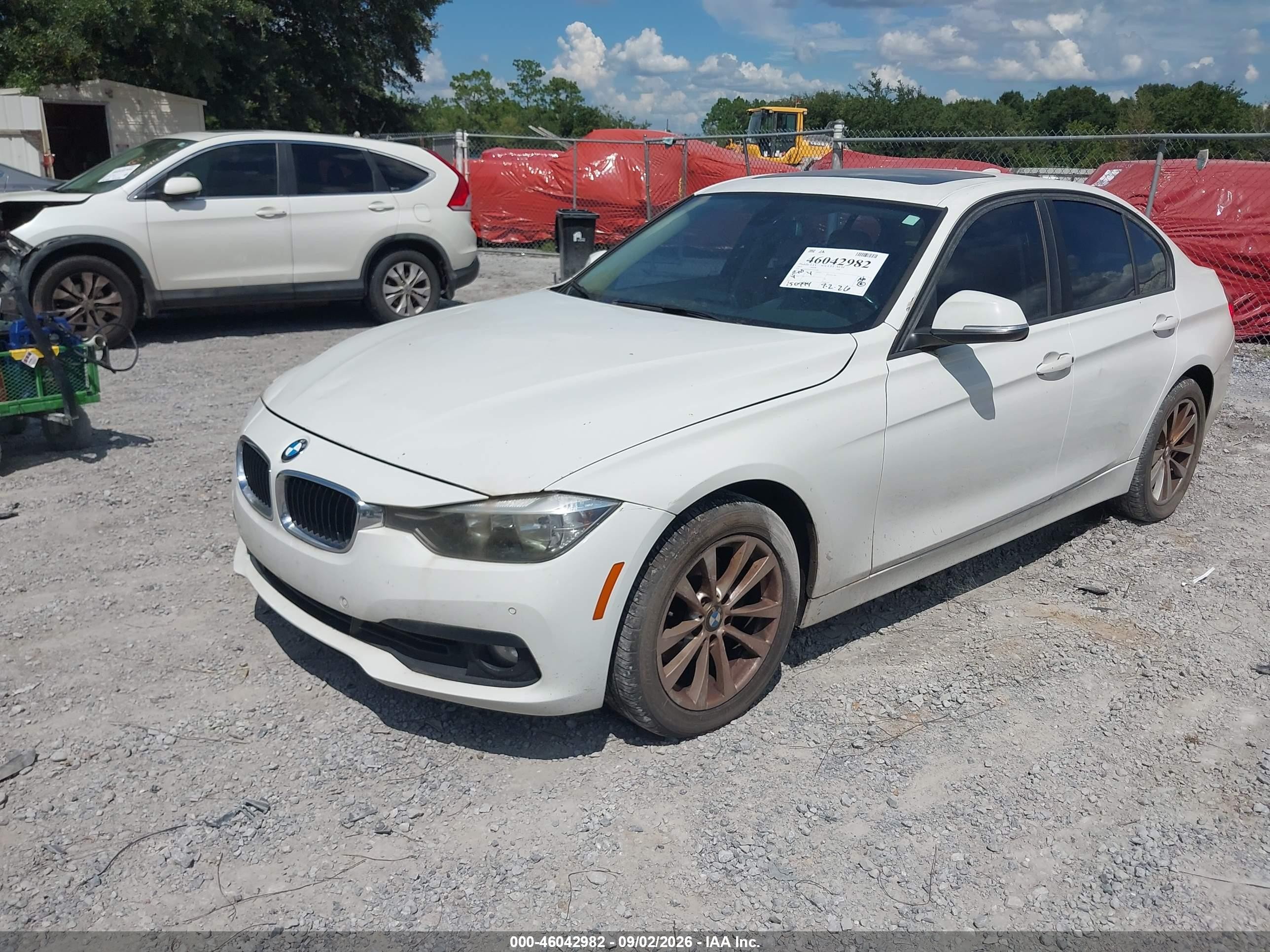 2016 Bmw 320i   White vin: WBA8E1G54GNT36580