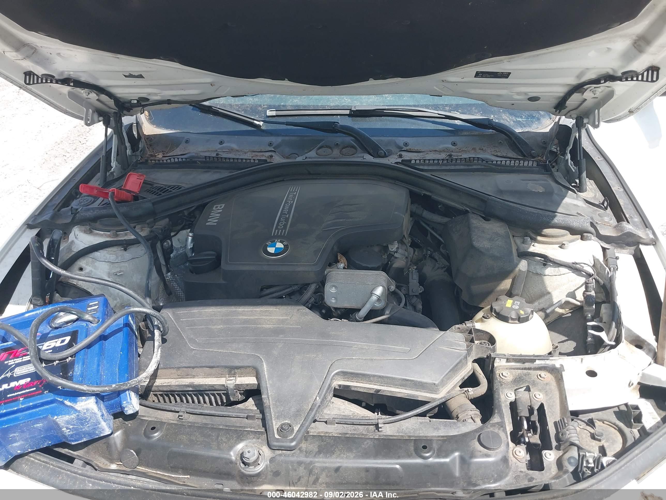 2016 Bmw 320i   White vin: WBA8E1G54GNT36580