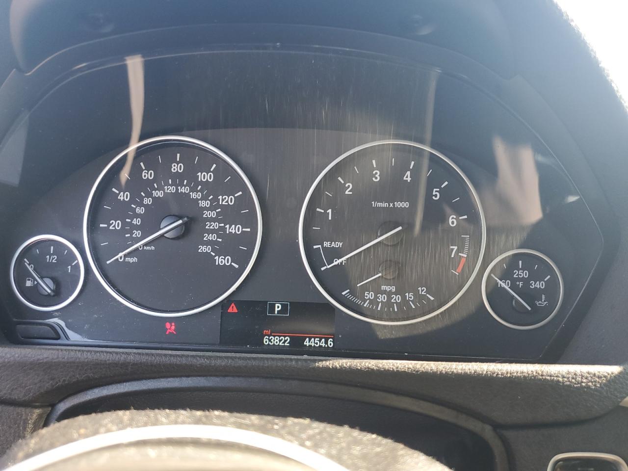 2016 Bmw 320 I Черный vin: WBA8E1G58GNT99231
