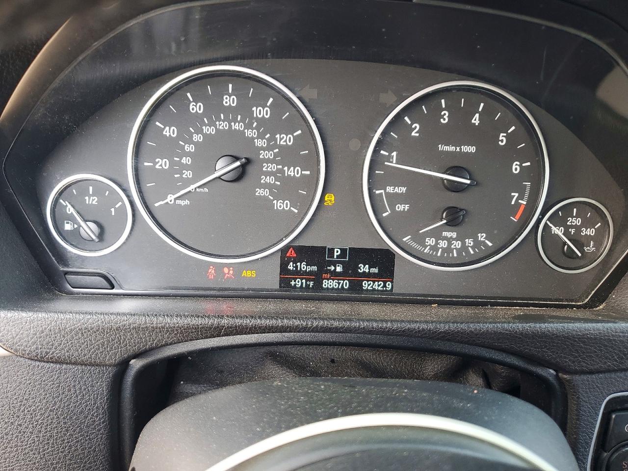 2018 Bmw 320 I Белый vin: WBA8E1G59JNU91293