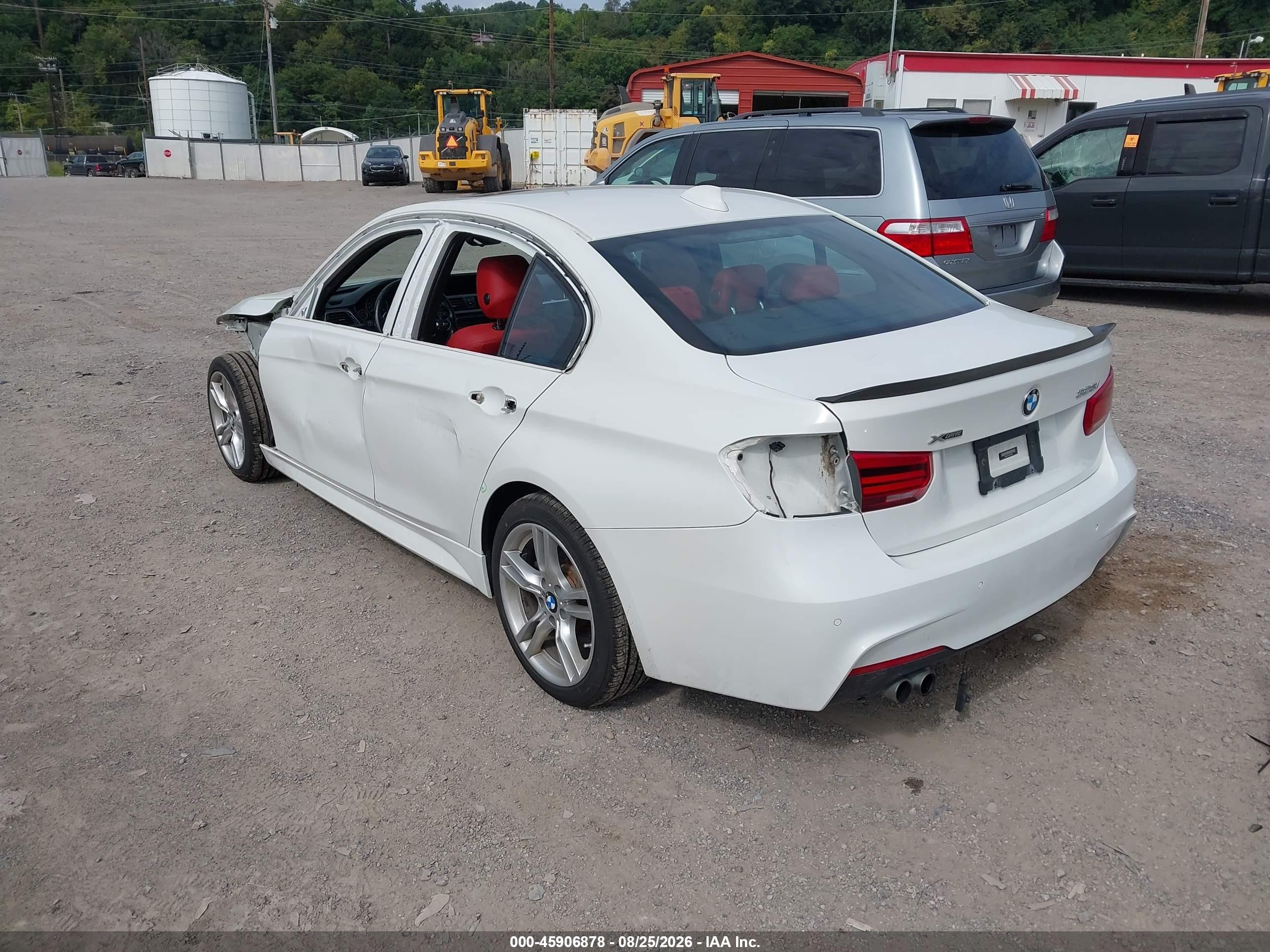 2016 Bmw 328i Xdrive White vin: WBA8E3C52GK504803