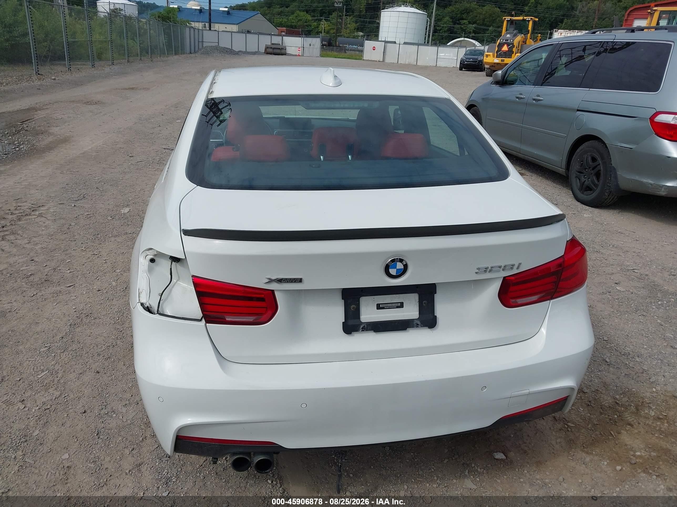 2016 Bmw 328i Xdrive White vin: WBA8E3C52GK504803