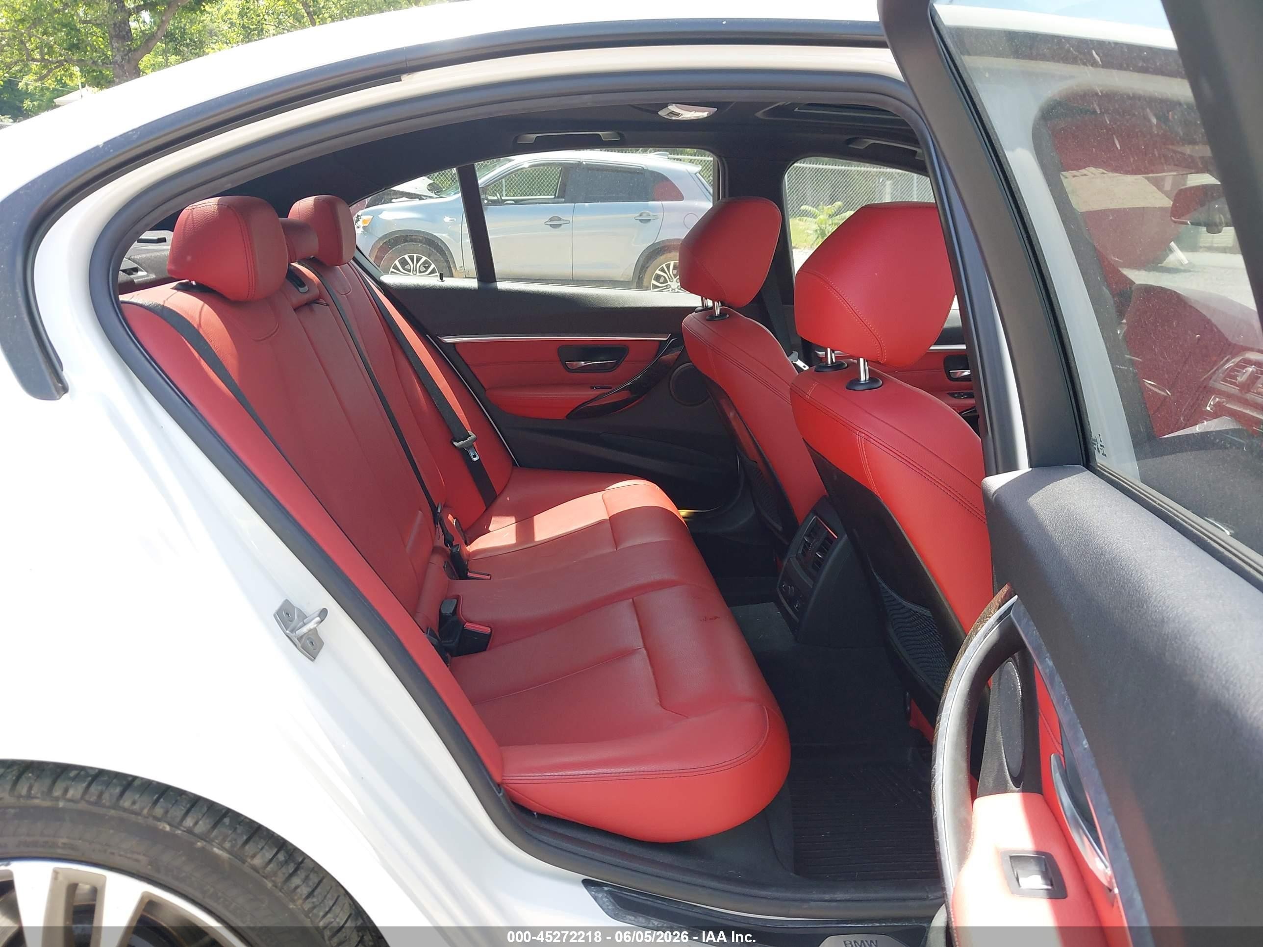 2016 Bmw 328i Xdrive Белый vin: WBA8E3G50GNT79258
