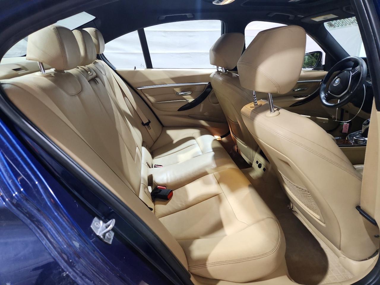 2016 Bmw 328 Xi Sulev Синий vin: WBA8E3G5XGNU05462