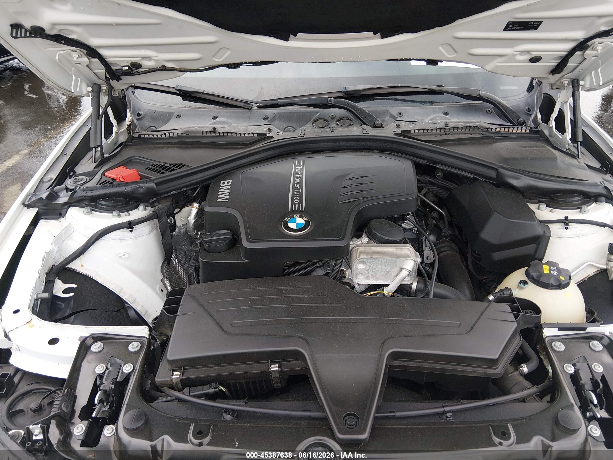 2016 Bmw 3 Series 328i Белый vin: WBA8E9C59GK603945
