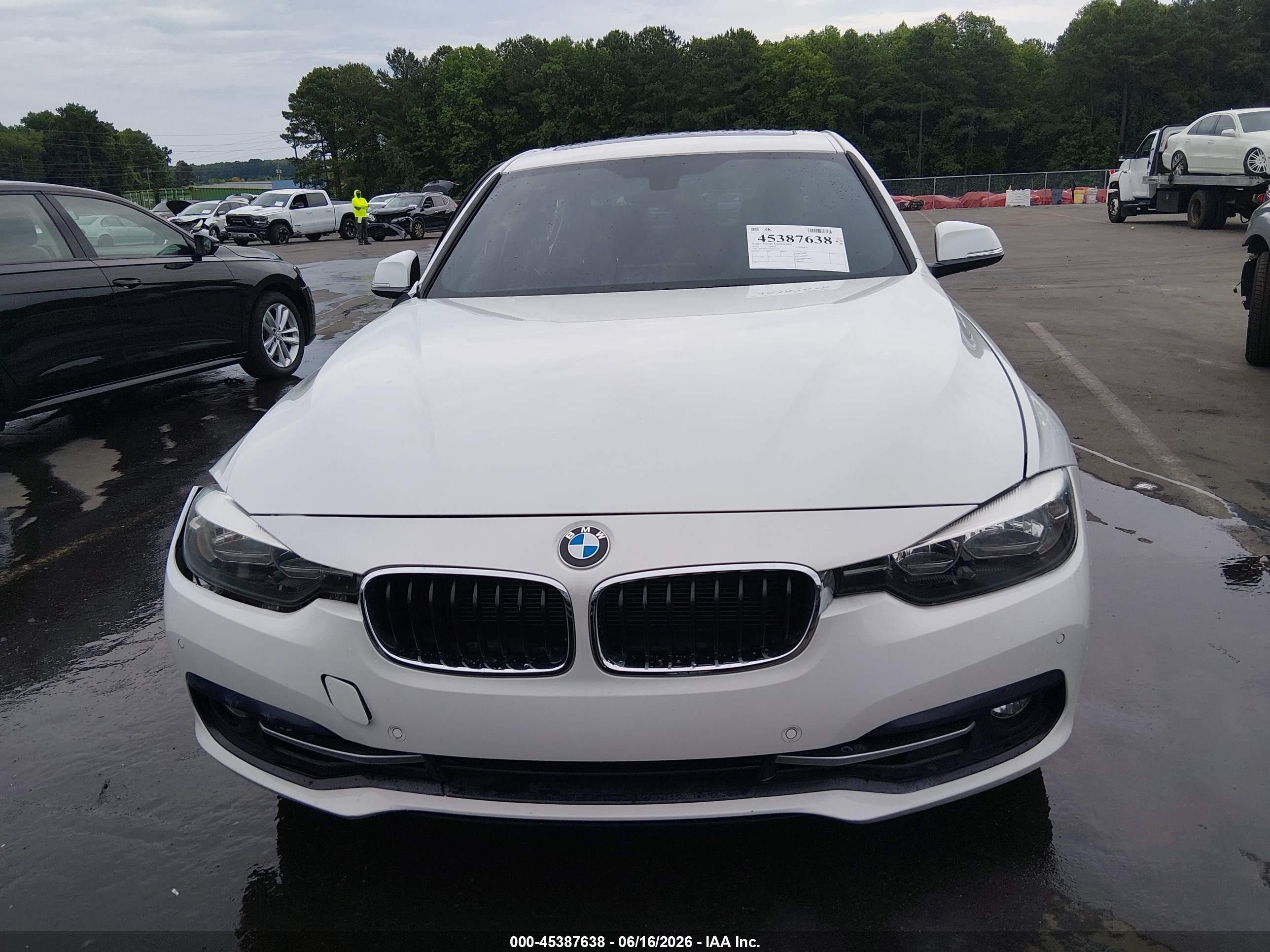 2016 Bmw 3 Series 328i Белый vin: WBA8E9C59GK603945